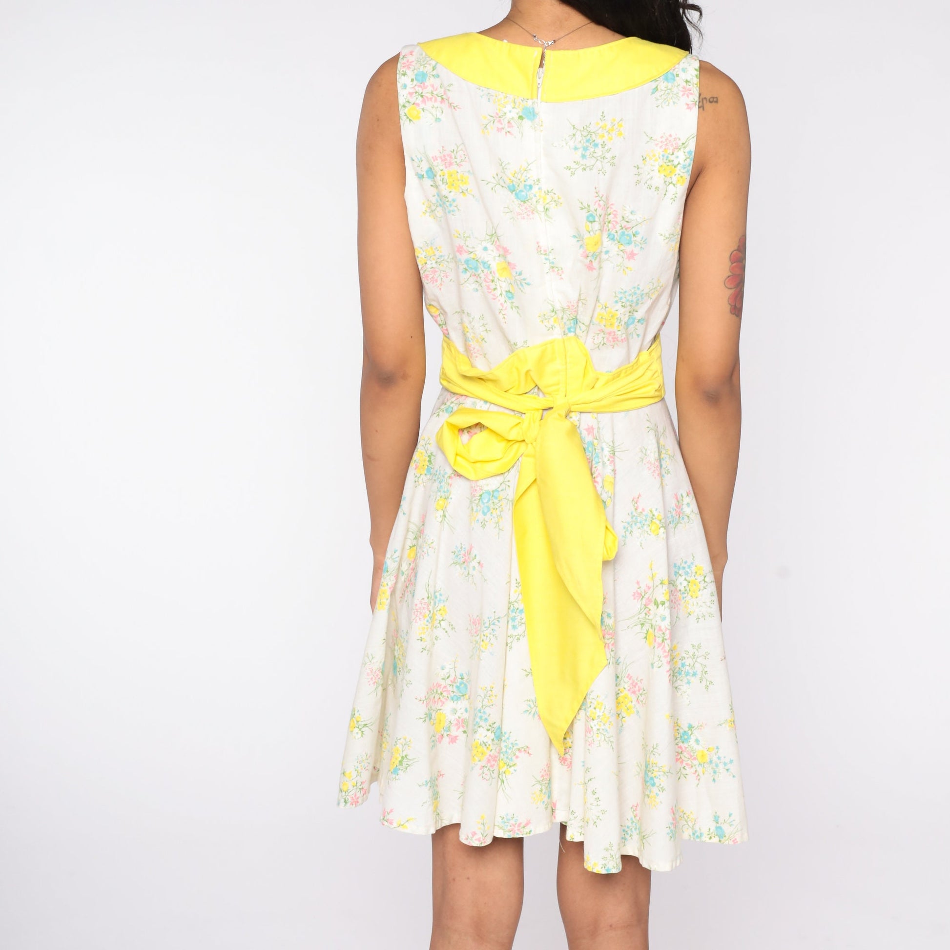 60s Floral Mini Dress Yellow Empire Waist Sleeveless Calico Print Medium