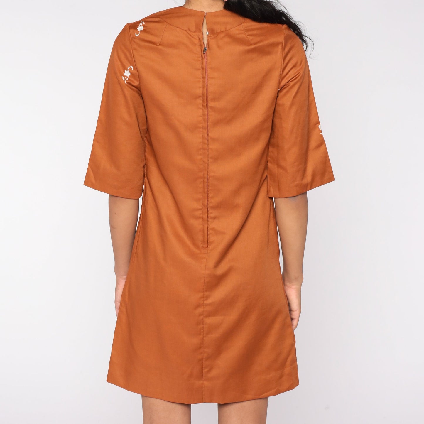 1970s Brown Floral Embroidered Mini Shift Dress Half Sleeve Small S