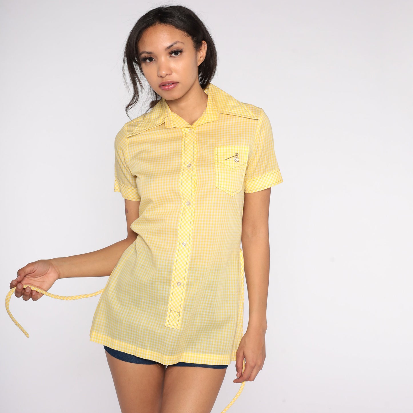 70s Yellow Gingham Embroidered Hobo Bindle Button-Up Shirt Small