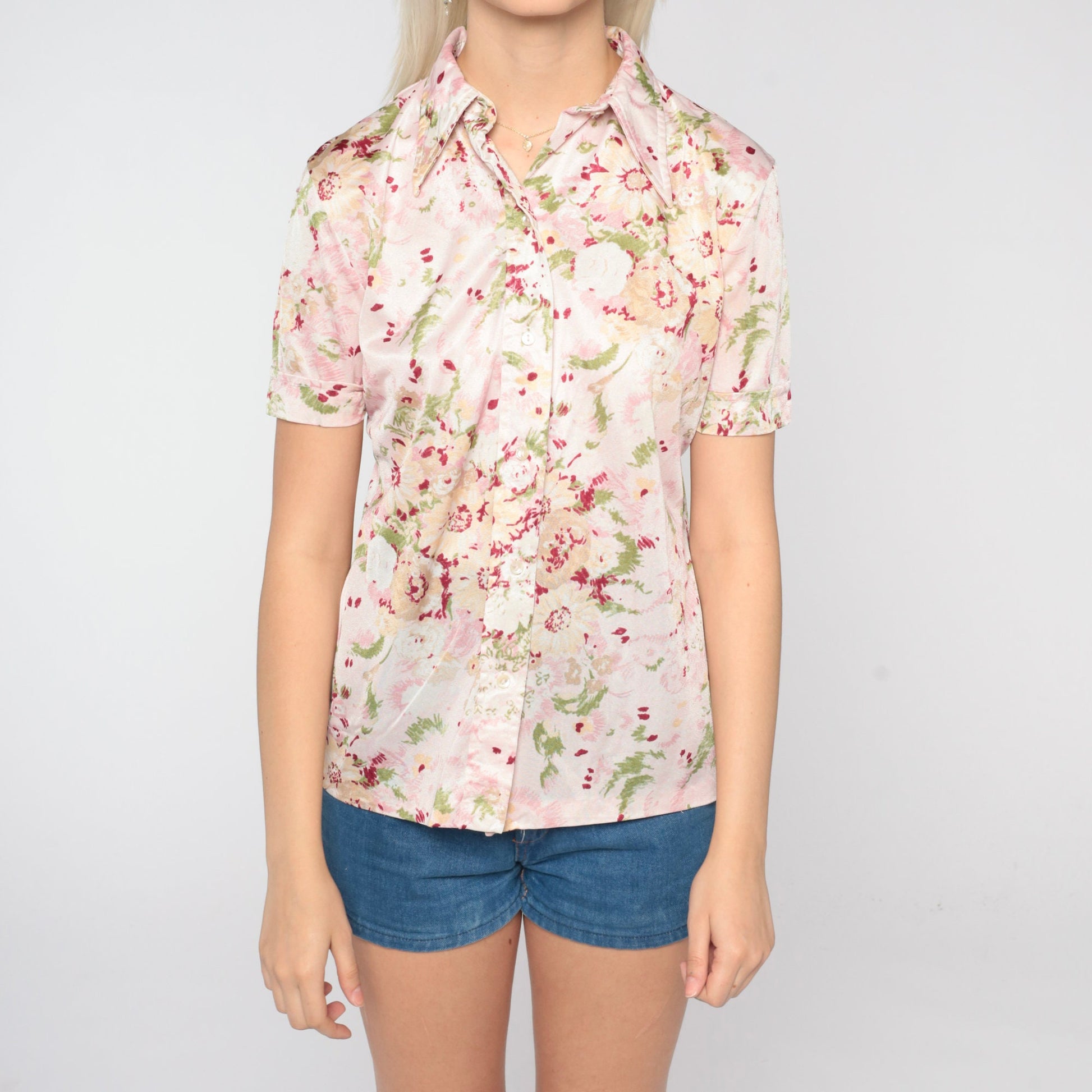 70s Pink Floral Button-Up Blouse Short Sleeve Pointed Collar Medium
