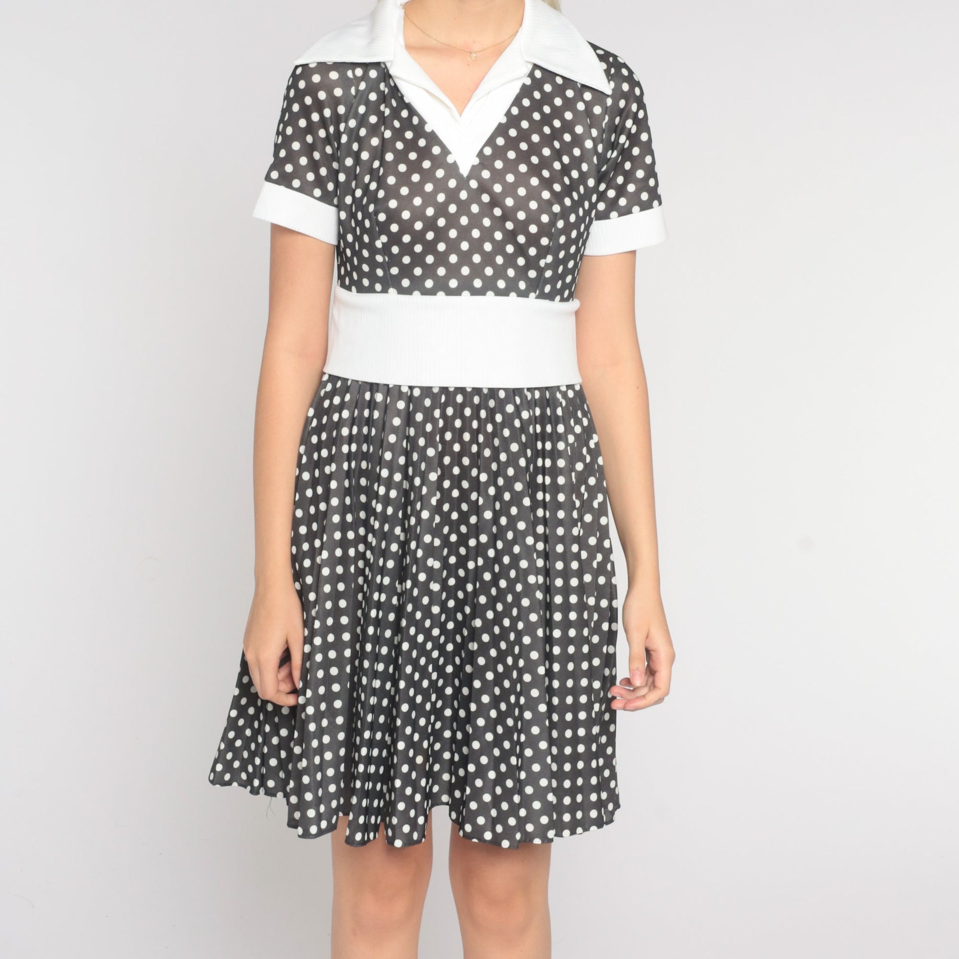 70s Grey Polka Dot Mini Dress Pleated High Waist Collared Small