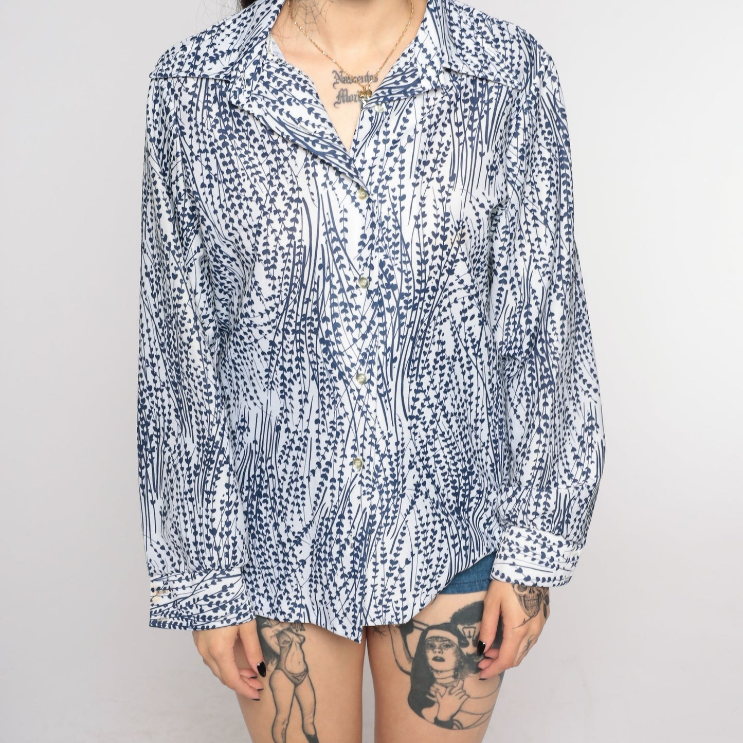 70s Floral Button Up Blouse Blue White Flower Print Long Sleeve Medium