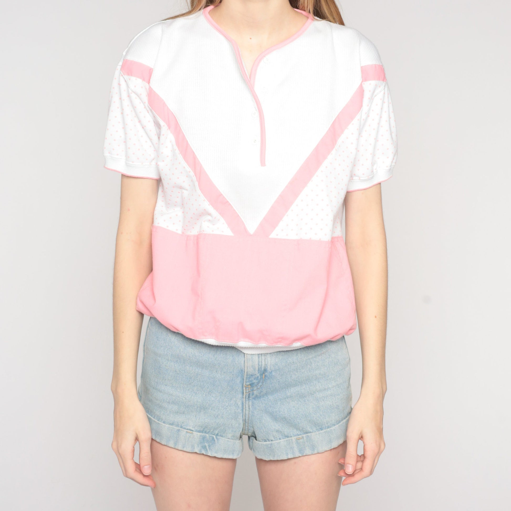 90s Henley Shirt White Pink Striped Polka Dot Short Sleeve Banded Hem Large L