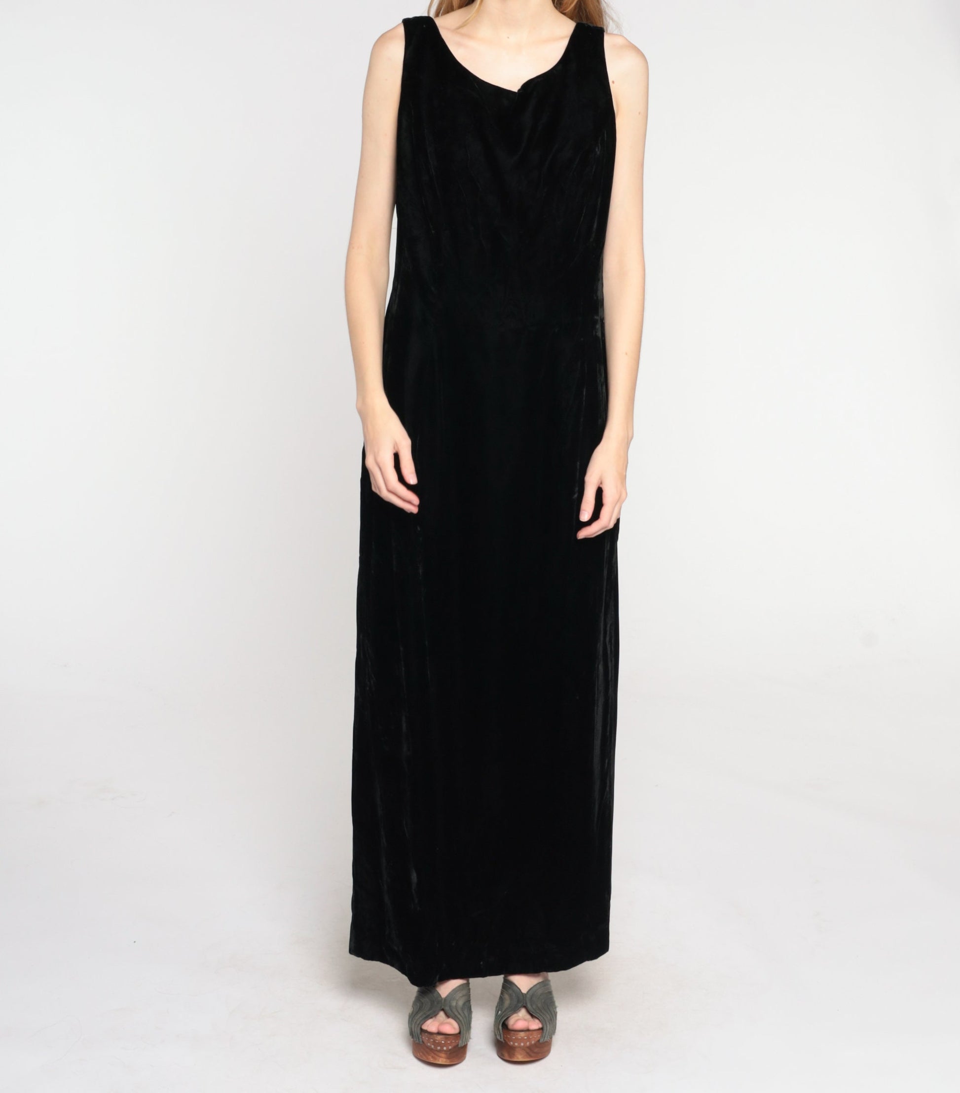 70s Black Velvet Maxi Gown Sleeveless Low Back Ribbon Bow Large