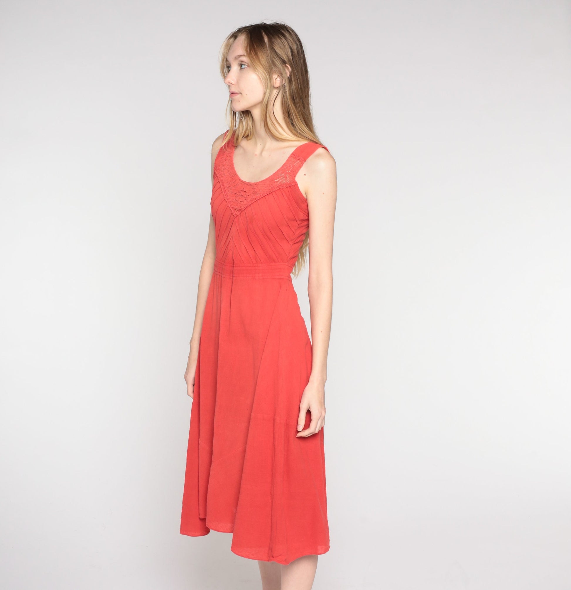 1970s Red Midi Sundress Crochet Trim High Waist Pintuck Cotton Small