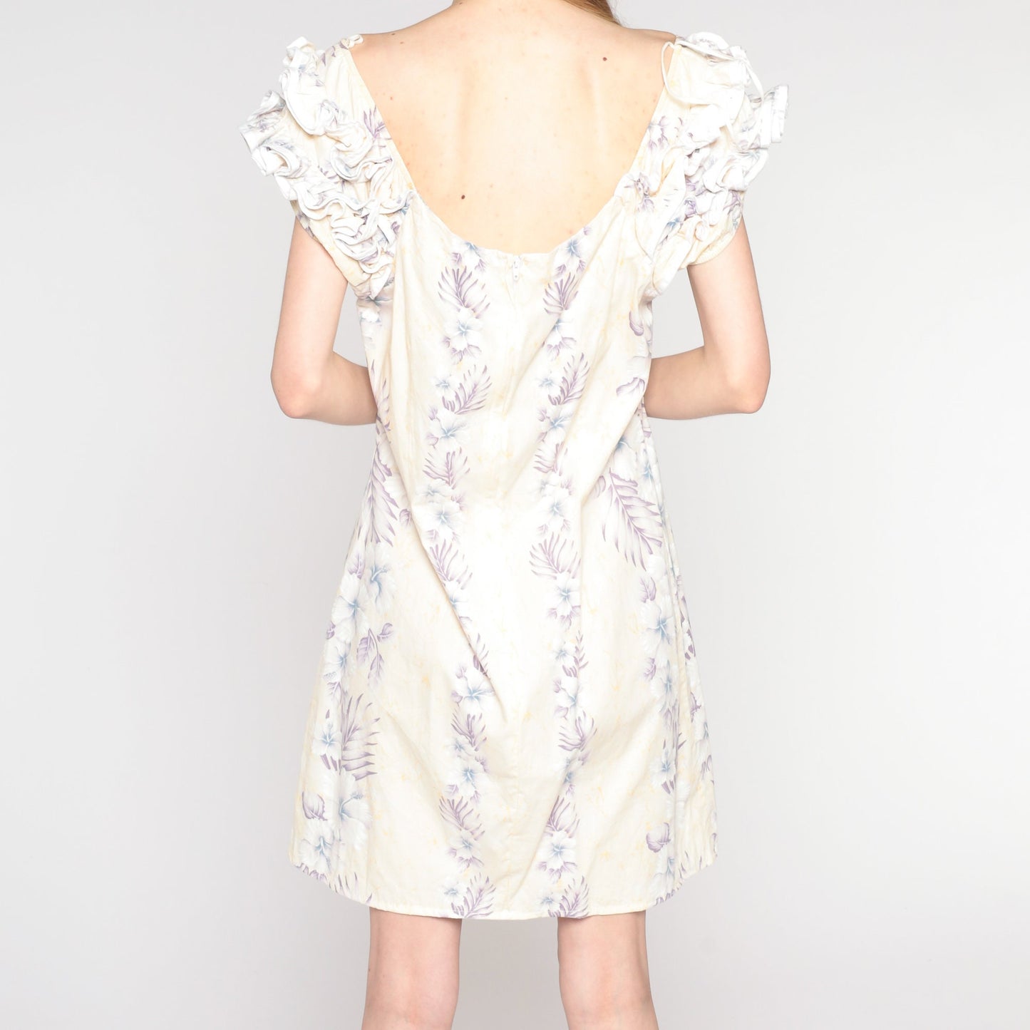 80s Floral Print Mini Dress White Ruffled Shift Short Sleeve Medium