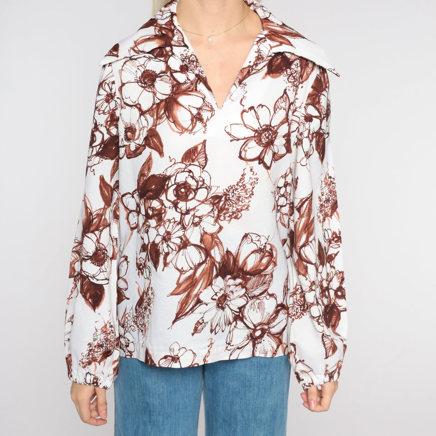 70s Floral Dagger Collar Blouse White Brown Flower Print V-Neck Medium
