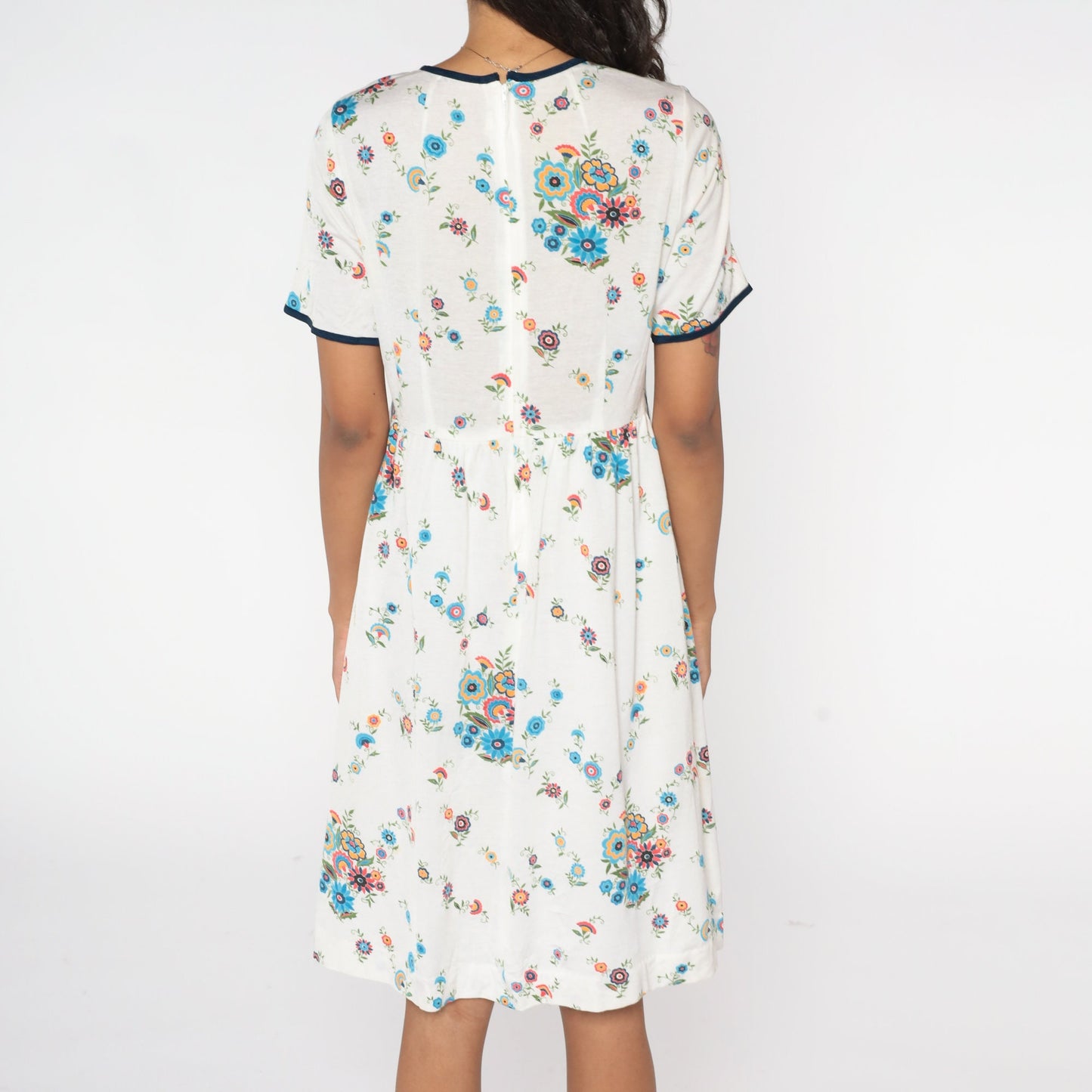 70s White Floral Babydoll Dress Empire Waist Knee Length Medium Large