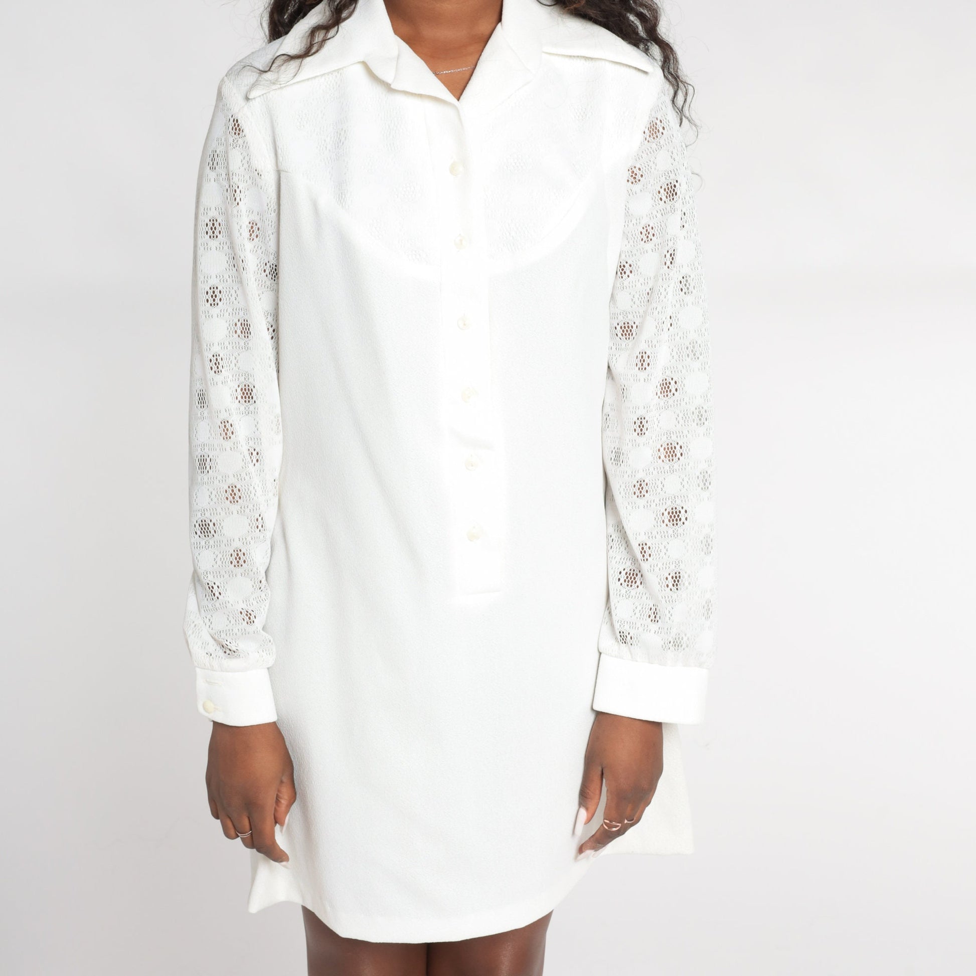 70s White Mini Shift Dress Dagger Collar Long Sleeve Button-Up Medium M