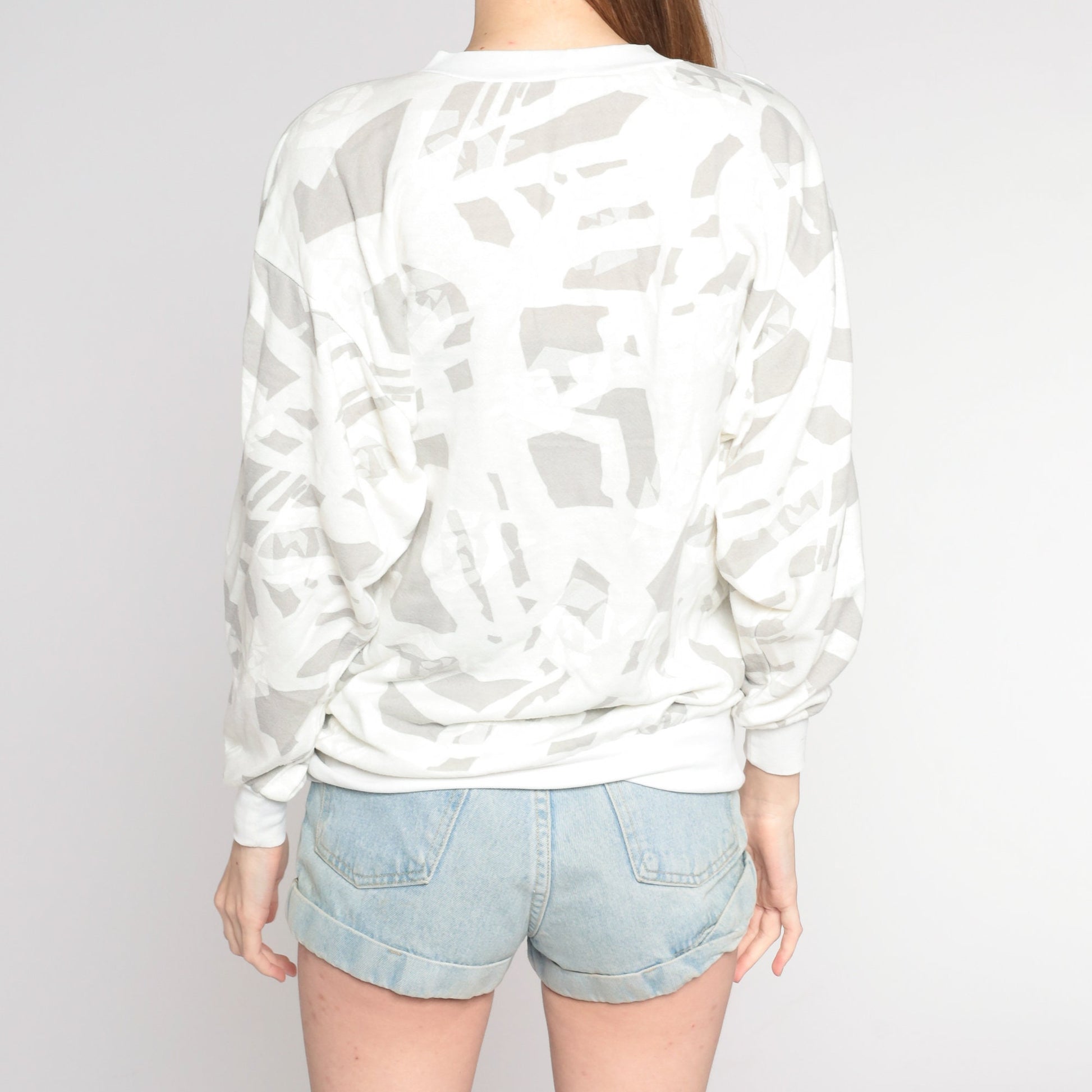 90s White Abstract Print Crewneck Sweatshirt Small S