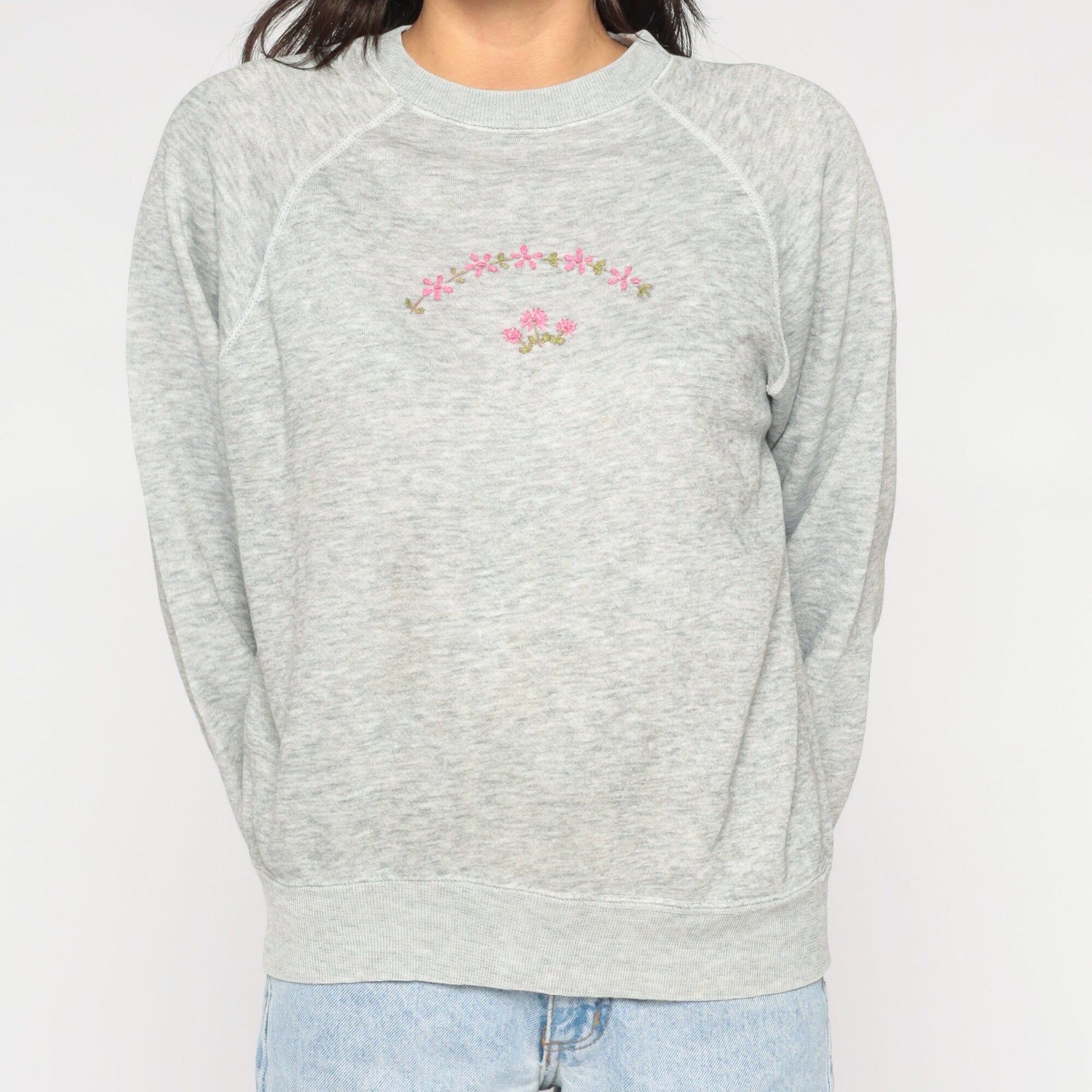 90s Floral Embroidered Sweatshirt Heather Grey Raglan Crewneck Small