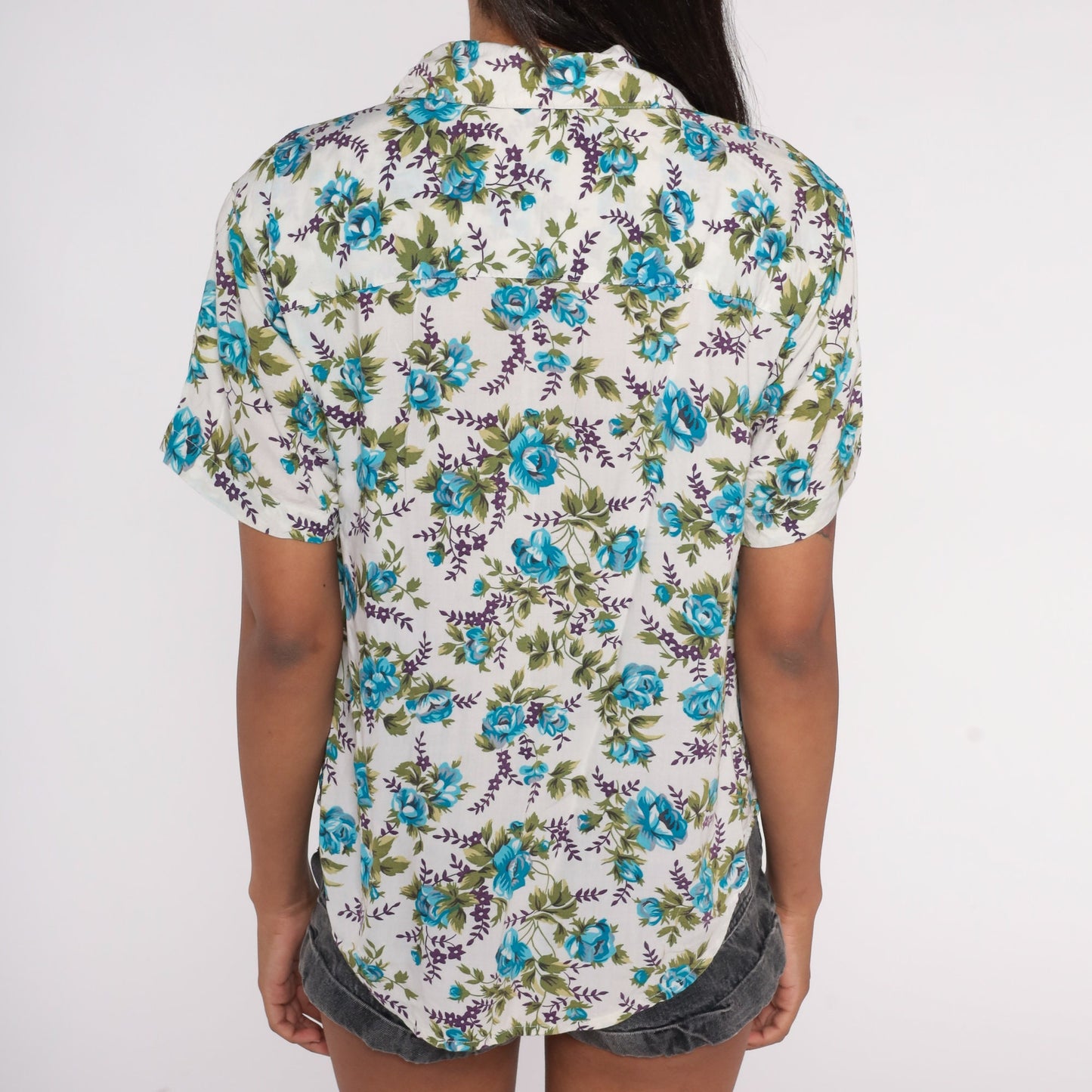 90s White Floral Rose Print Button-Up Blouse Short Sleeve Collared Medium M