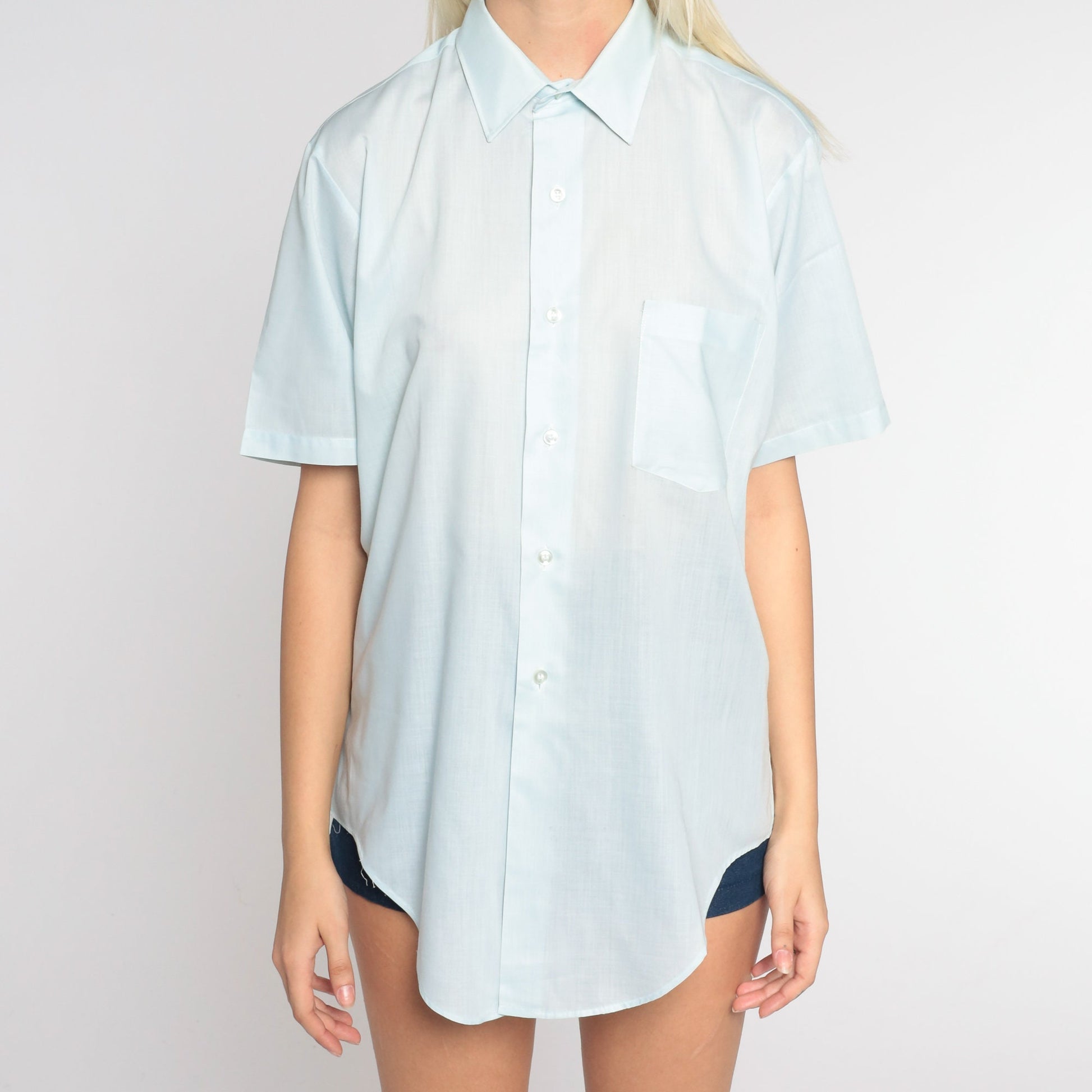 70s Light Blue Button-Up Shirt Short Sleeve Collared Top Men's Large L
