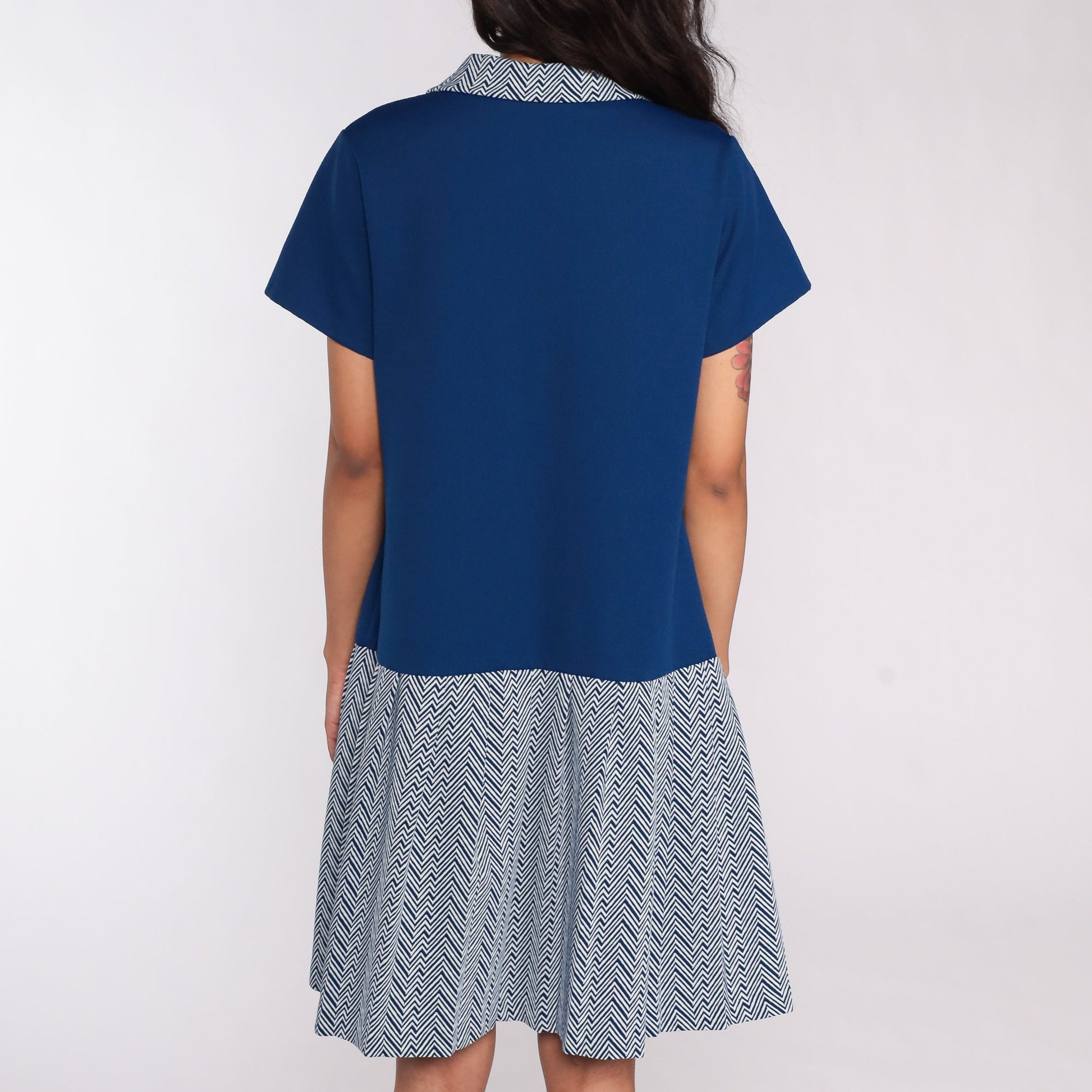 60s Mod Blue Zig Zag Mini Dress Drop Waist Front Zip Short Sleeve Extra Large