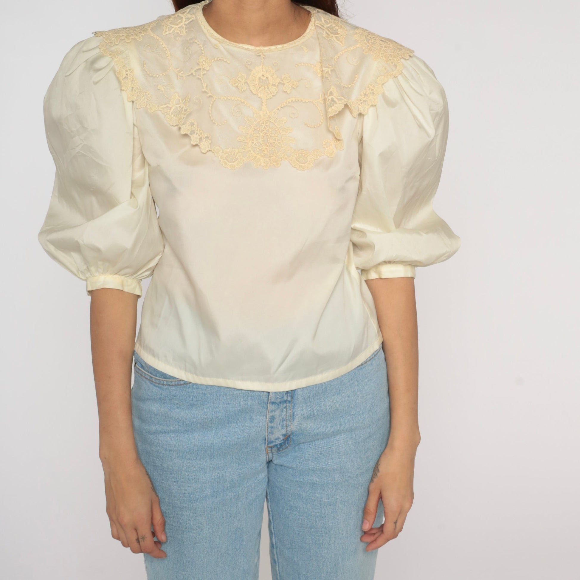80s Puff Sleeve Blouse Beige Lace Bib Victorian Zip Back Small