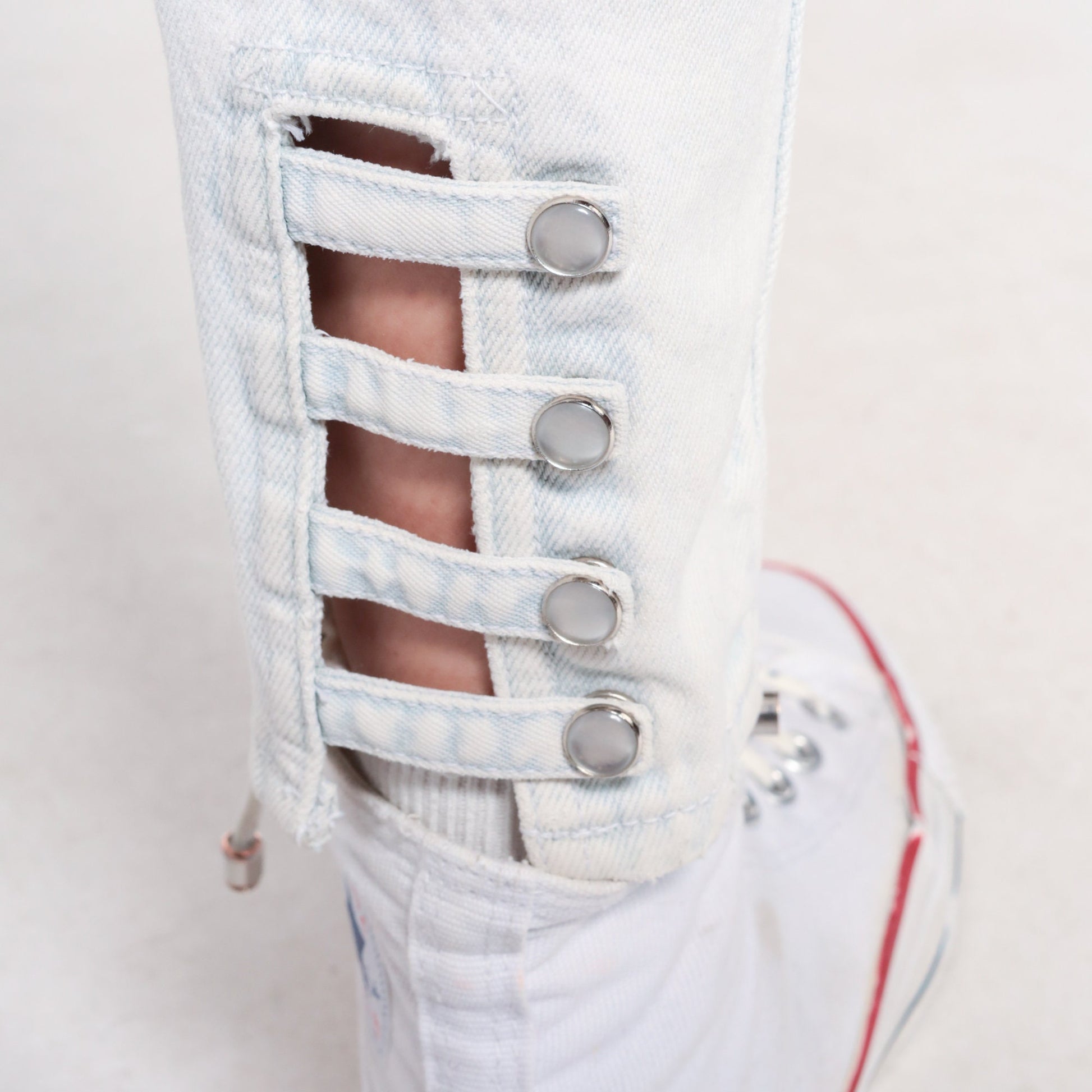 90s Jordache High Waisted Skinny Mom Jeans Pale Blue Denim Ankle Cutout Extra Small