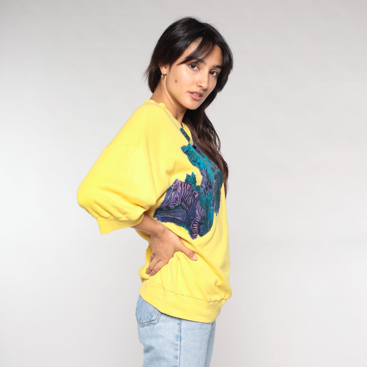 80s Wildlife Sweatshirt Yellow Glitter Tiger Zebra Palm Tree Applique Medium