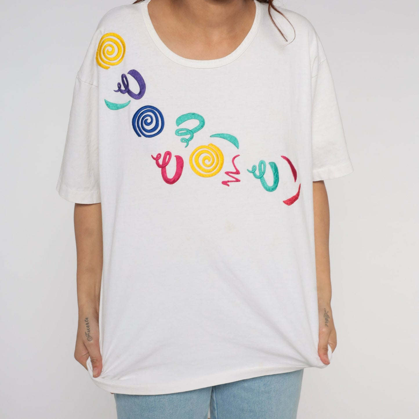 90s Iced T's Embroidered Swirl T-Shirt White Multicolor Abstract Graphic Large