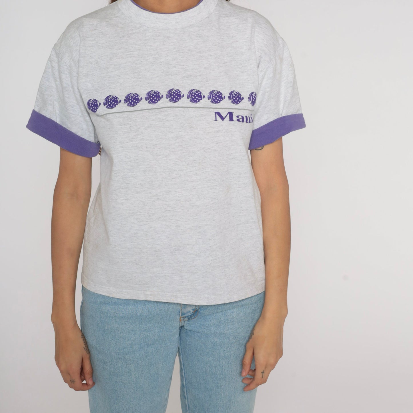 90s Maui Tropical Fish Graphic T-Shirt Grey Purple Cuffed Sleeve Medium