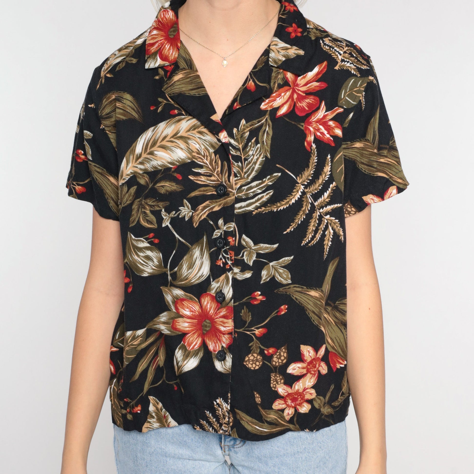 Y2K Black Floral Button-Up Blouse White Stag Short Sleeve Collared Top Small