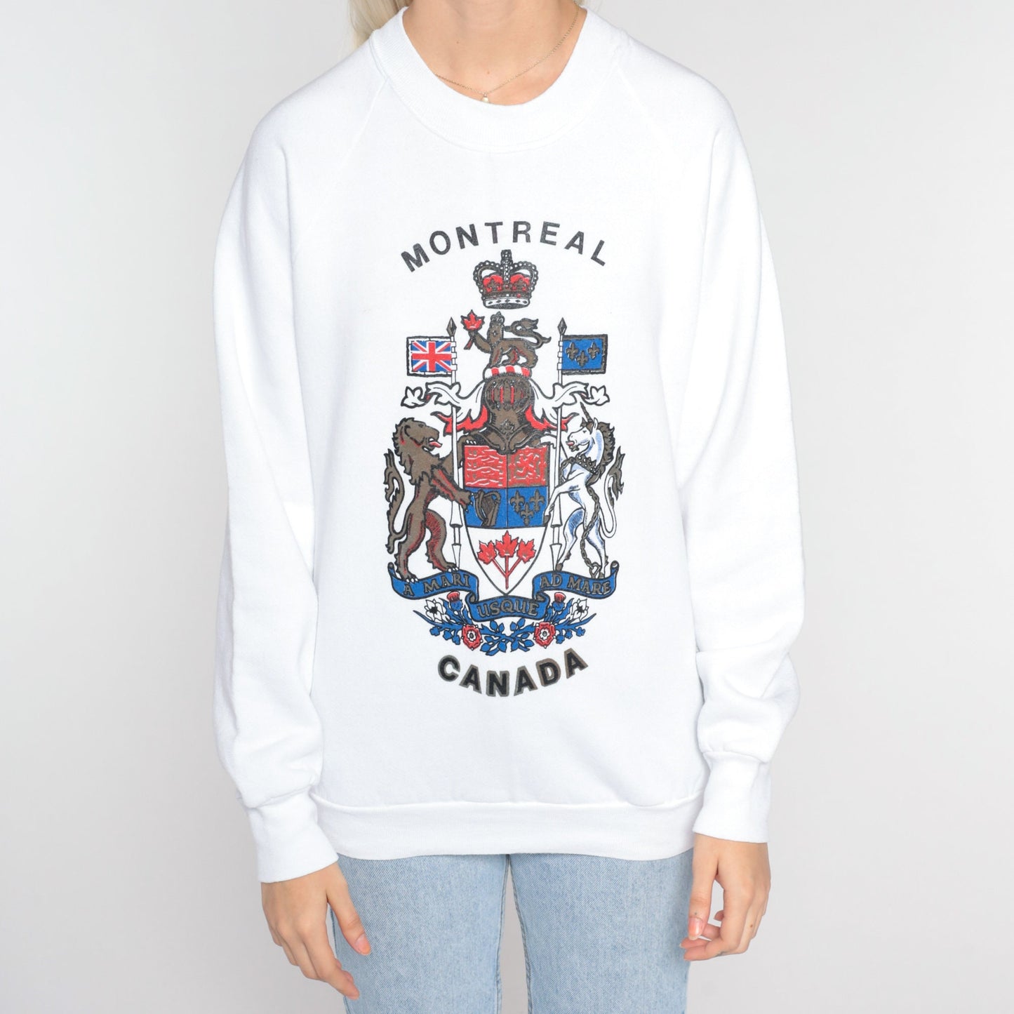 90s Montreal Canada Coat of Arms Sweatshirt White Crewneck Pullover Medium