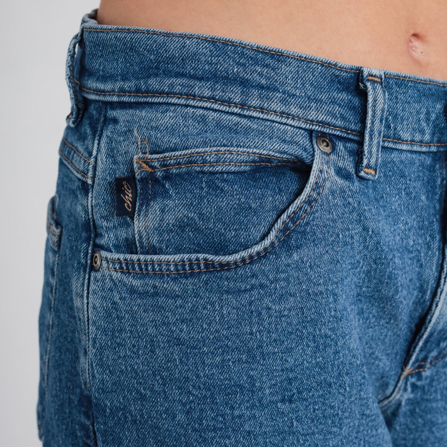 90s Blue Denim Tapered Mom Jeans Mid Rise Medium 8