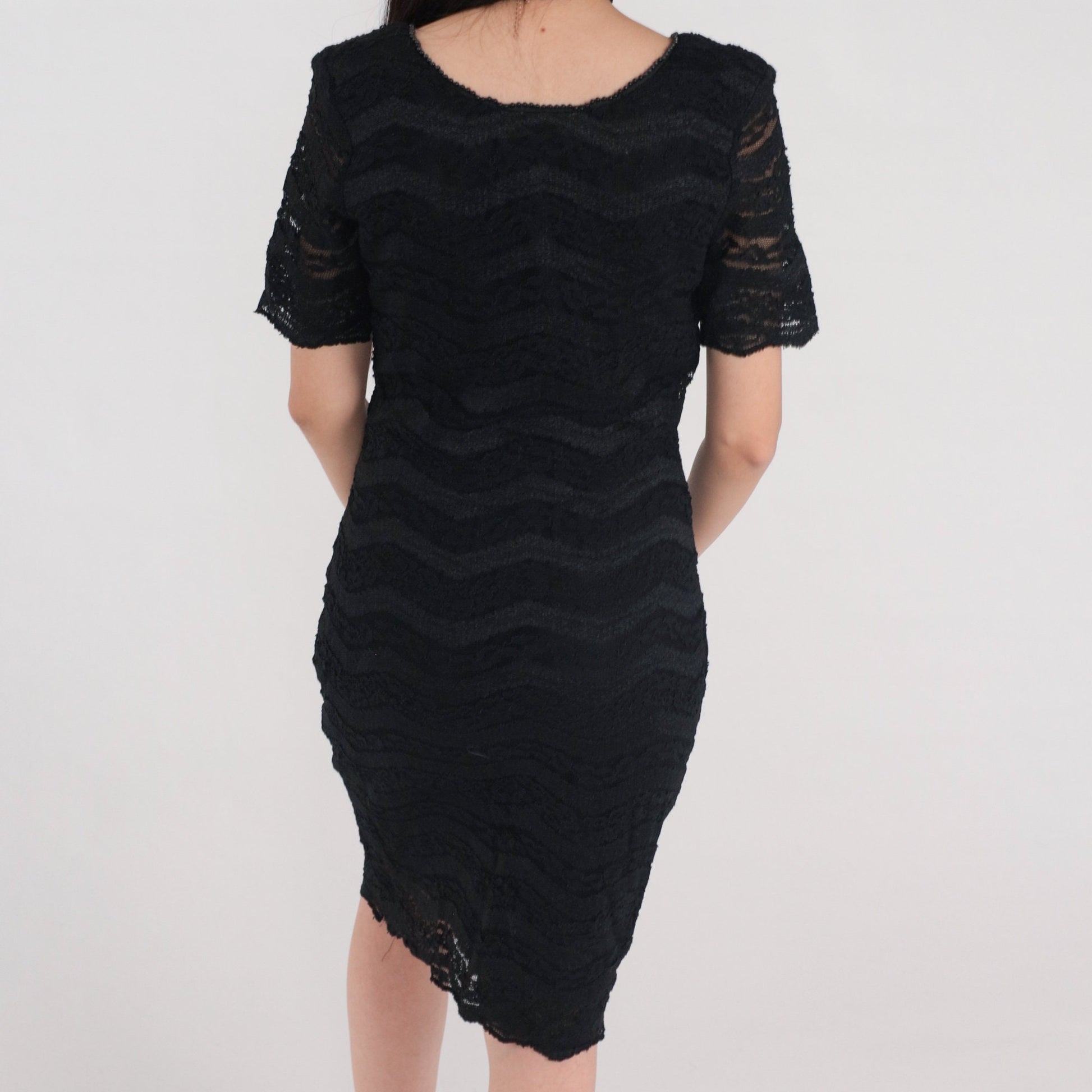 90s Black Lace Sheath Dress V Neck Short Sleeve Knee Length Medium