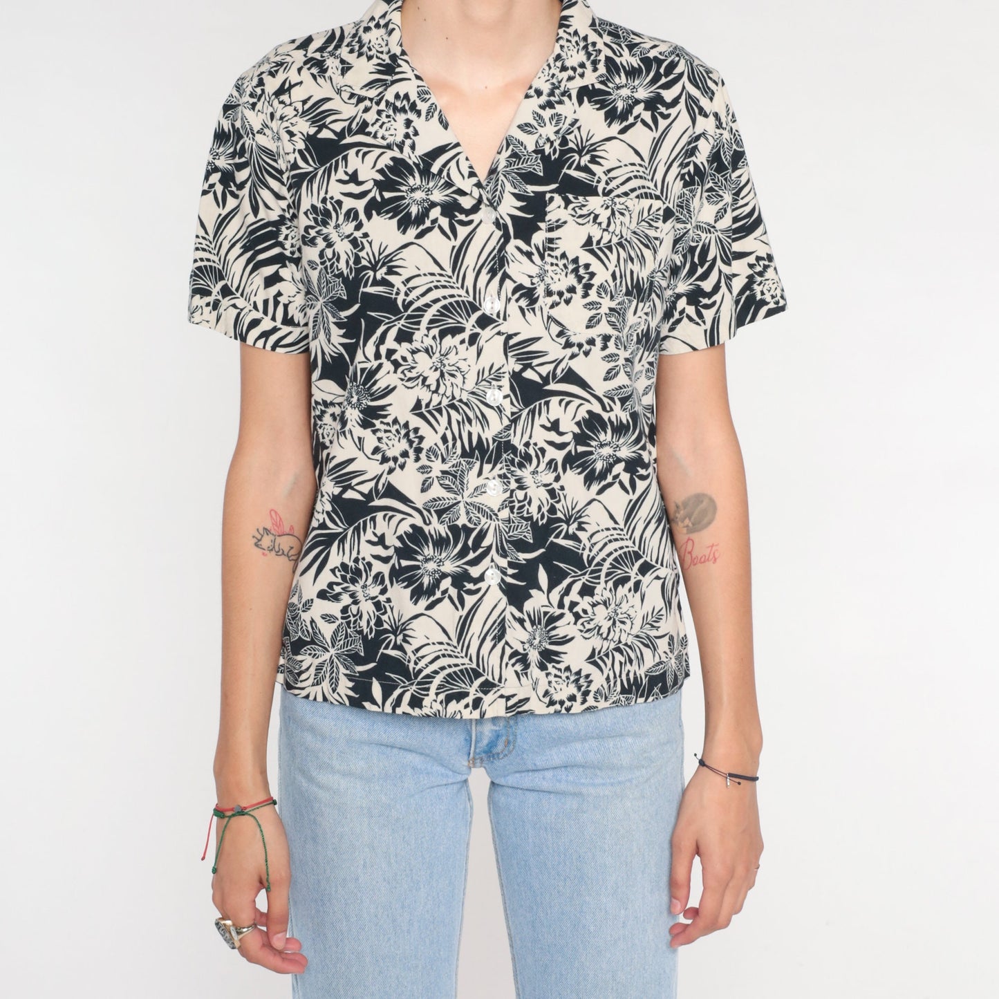 Y2K Floral Button-Up Blouse Black Beige Flower Print Short Sleeve Small