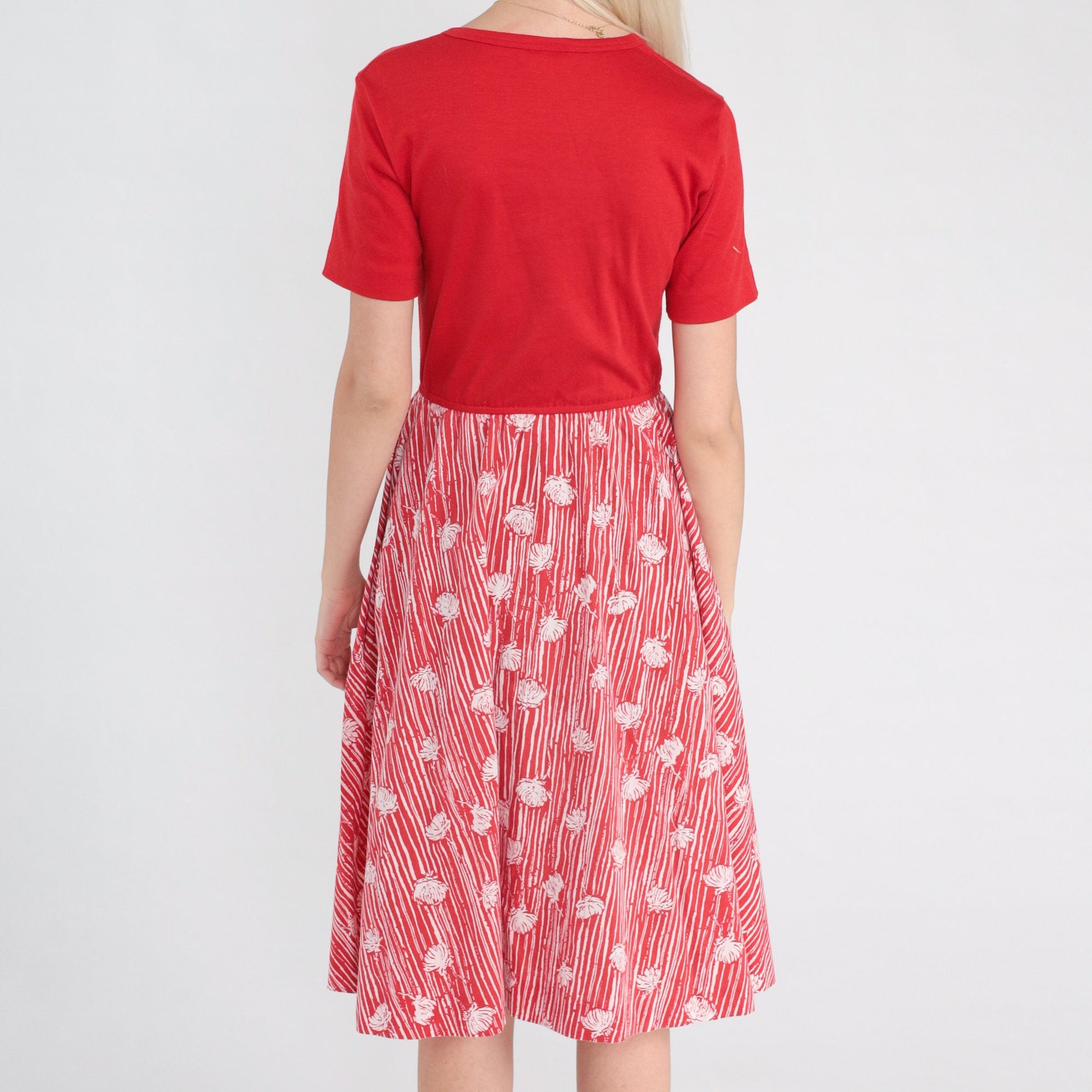 70s Red Floral Midi Dress High Waist Scoop Neck Short Sleeve Small Medium