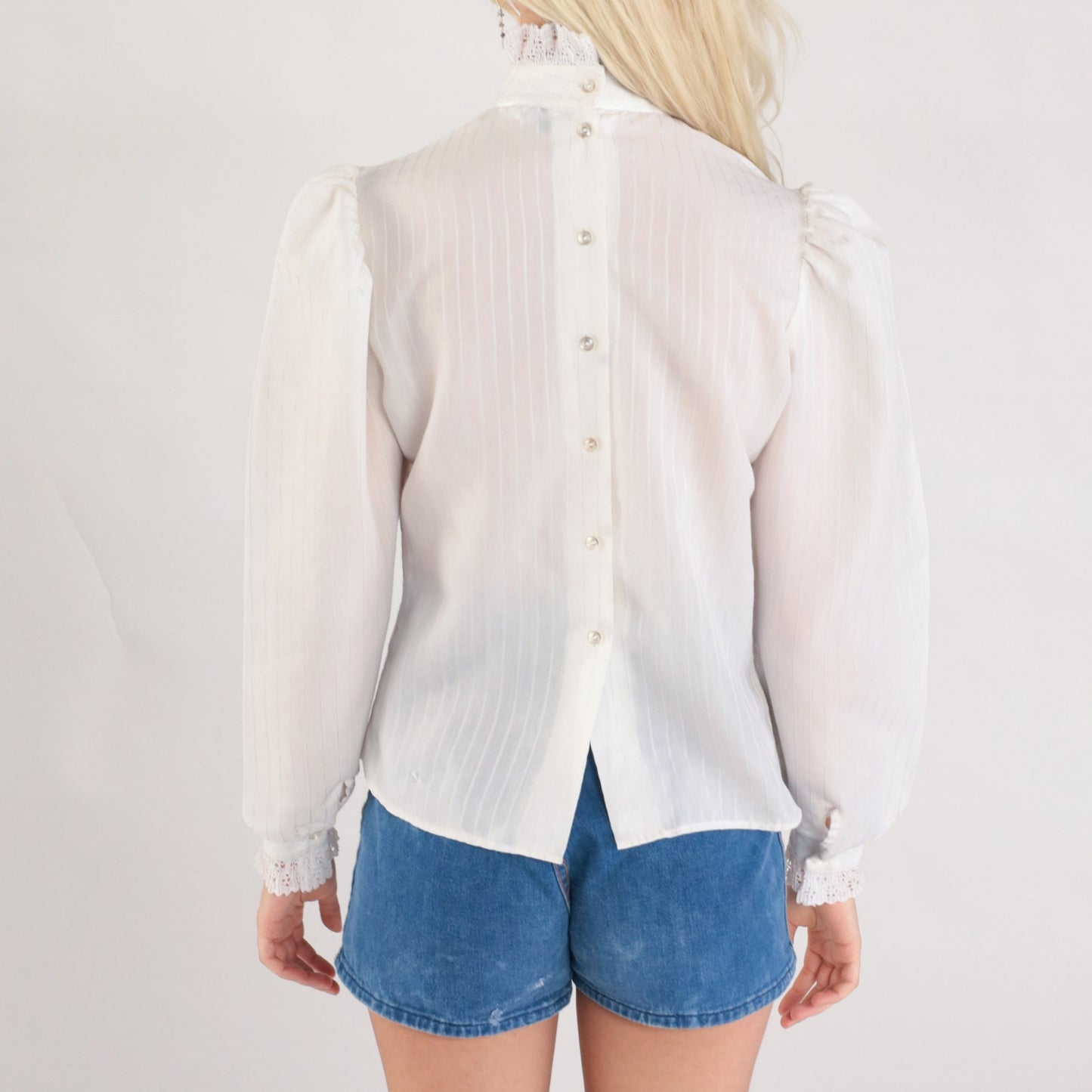 80s White Victorian Blouse Puff Sleeve Lace Trim Button-Up Small