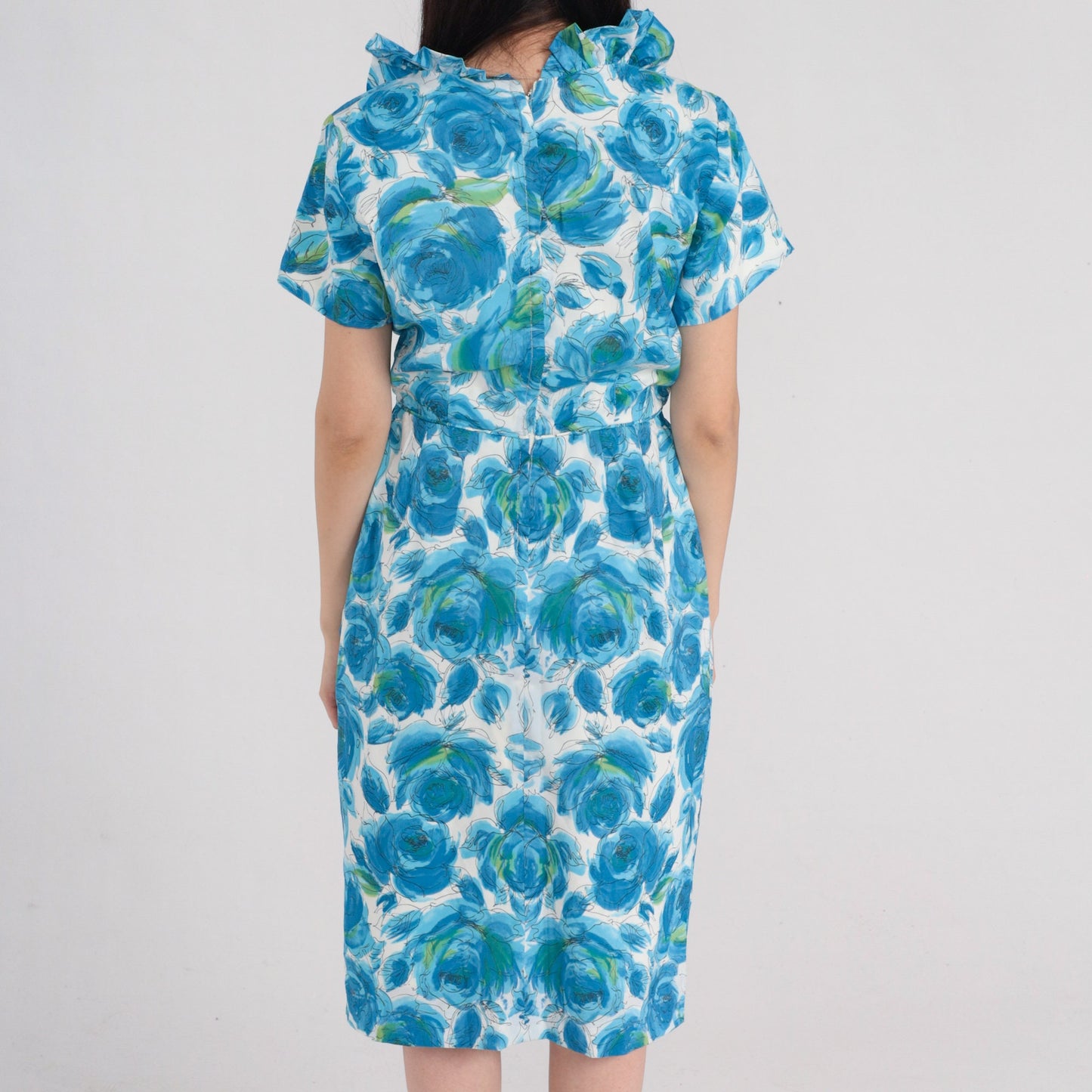 1960s Floral Pencil Dress Blue Rose Print High Waist V Neck Ruffled Medium M