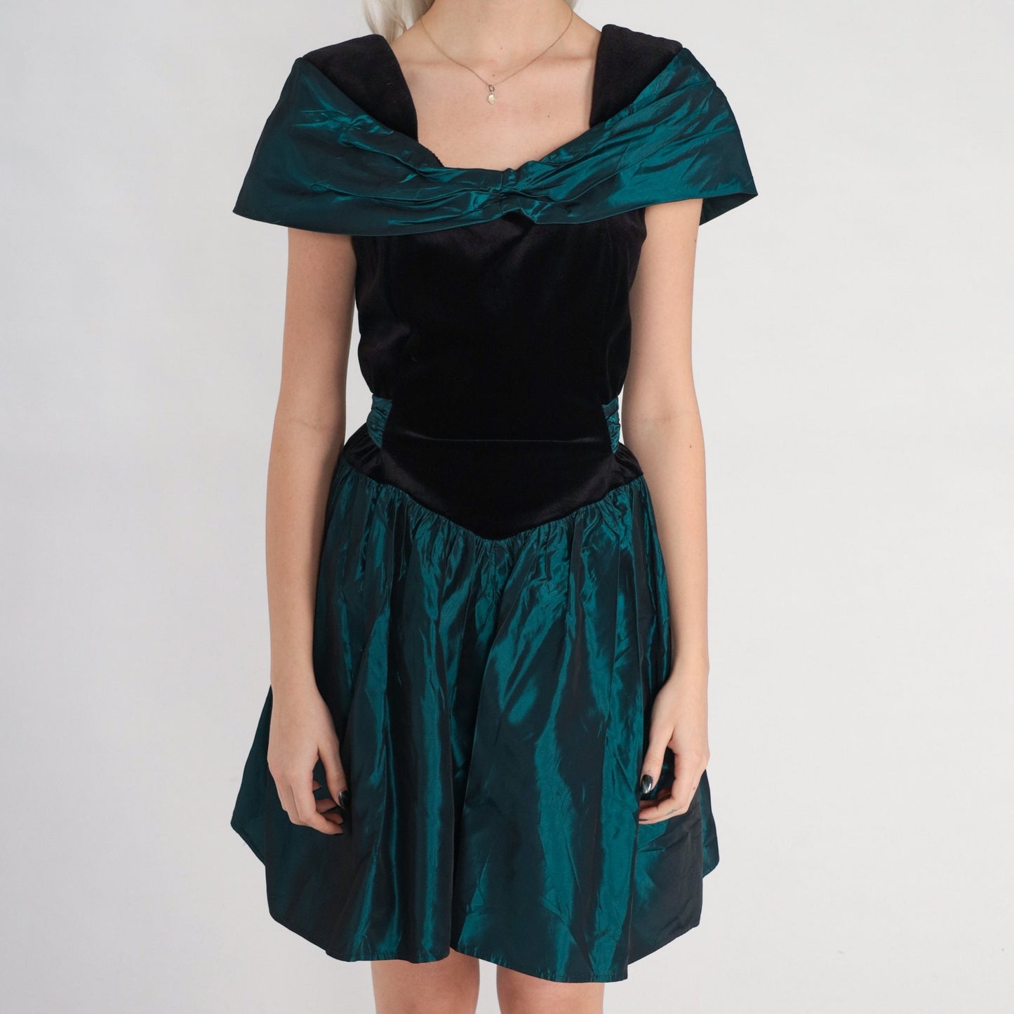 90s Black Velvet Green Mini Dress High Waist Full Skirt Small S