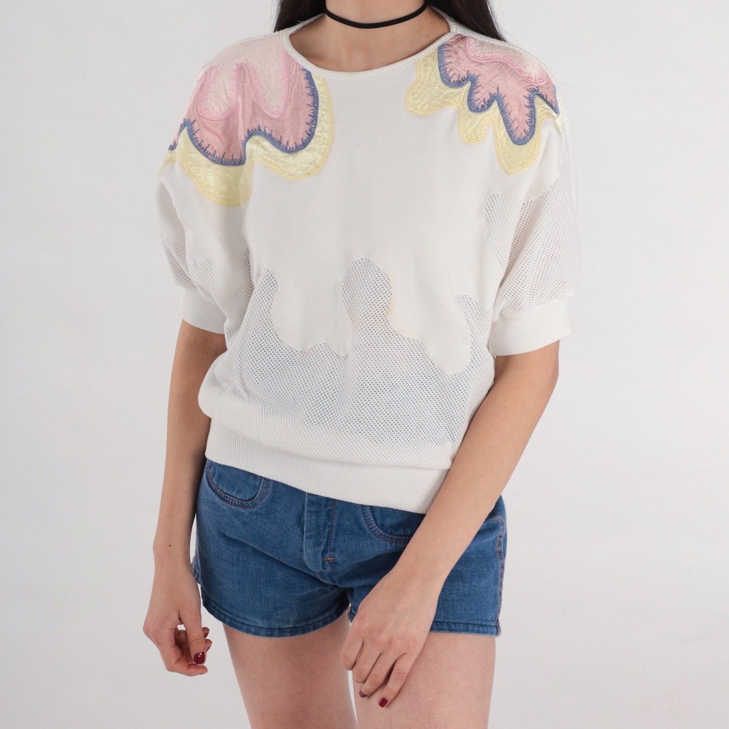 80s White Mesh Floral T-Shirt Pink Yellow Cutout Short Sleeve Medium