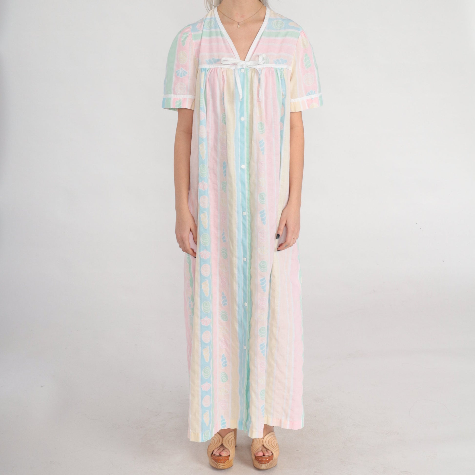 80s Pastel Striped Seashell Print Maxi Nightgown Short Sleeve Snap Front Large L