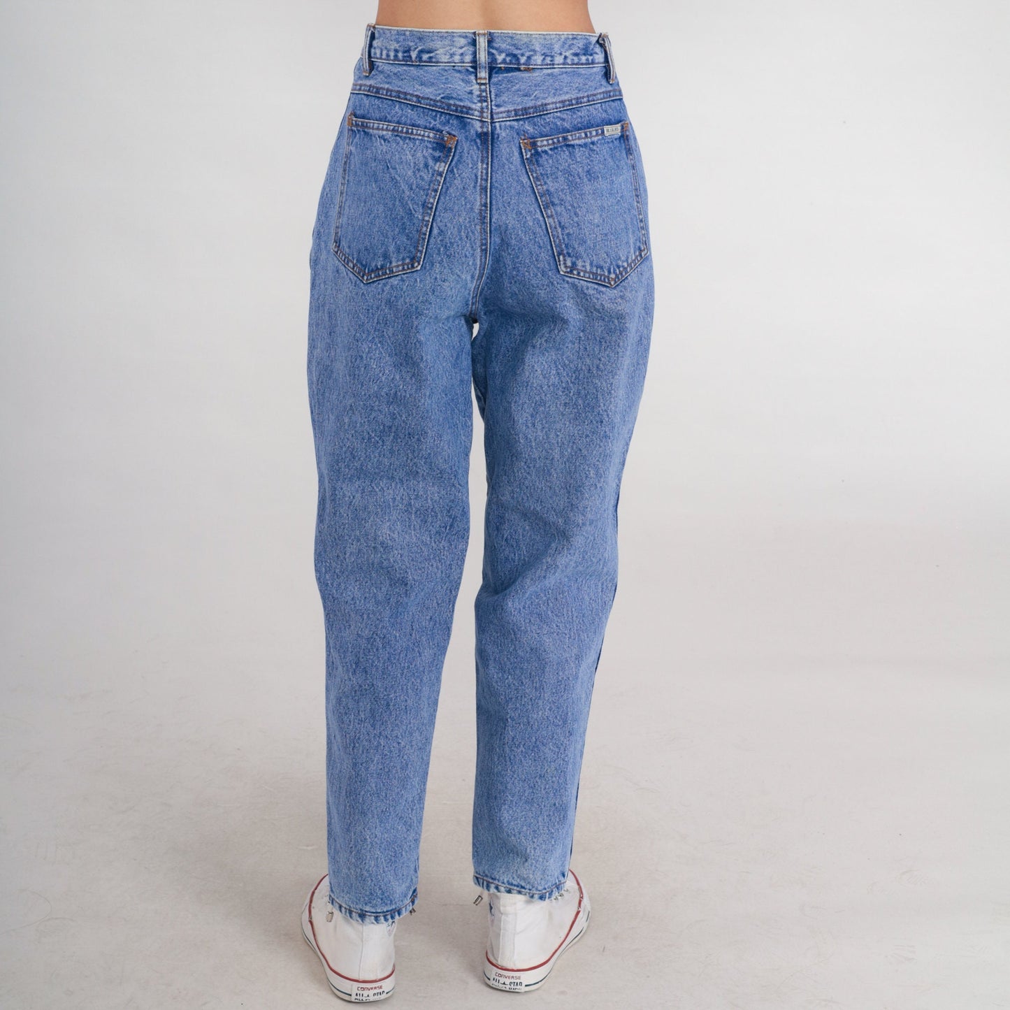 90s Bill Blass High Waist Pleated Tapered Denim Jeans Blue Small