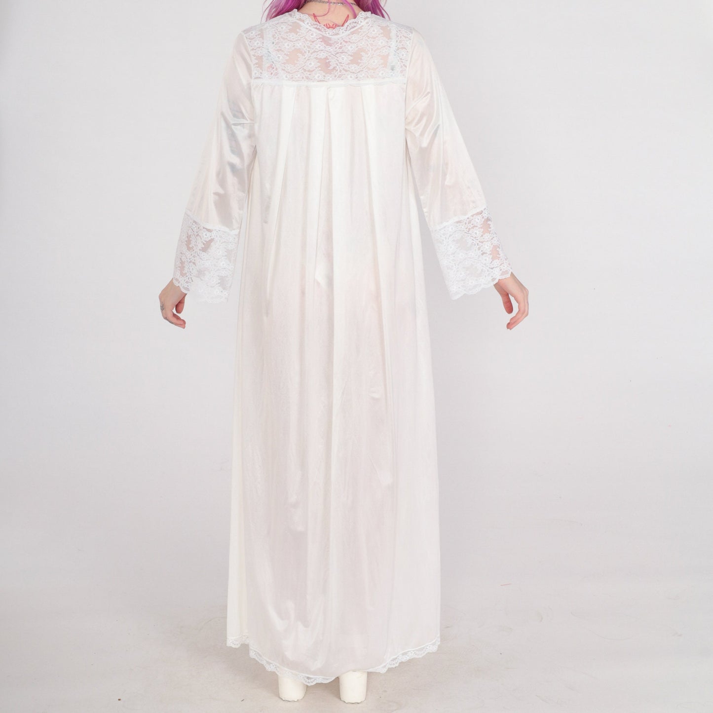 70s Gilead White Nylon Maxi Lingerie Robe Lace Trim Tie Front Small