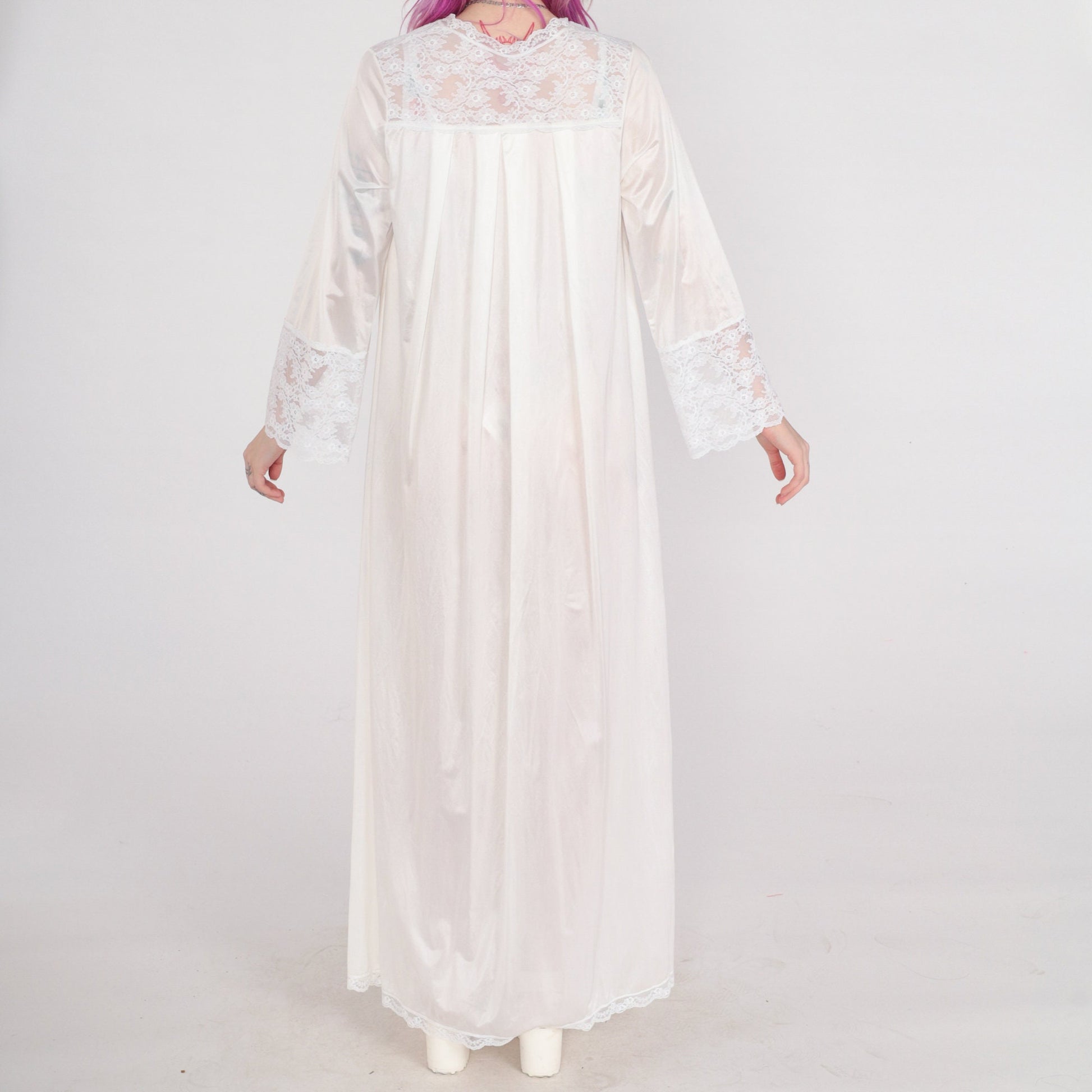 70s Gilead White Nylon Maxi Lingerie Robe Lace Trim Tie Front Small