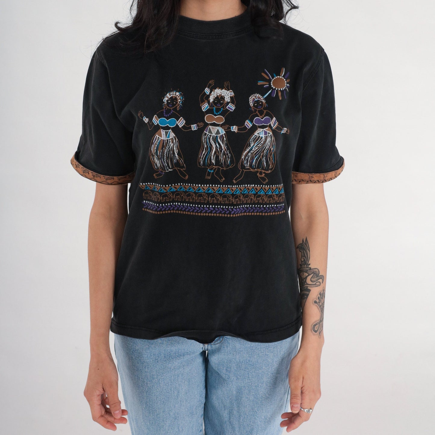 90s Hawaii Hula Dancer Graphic T-Shirt Black Cotton Cuffed Sleeve Medium M