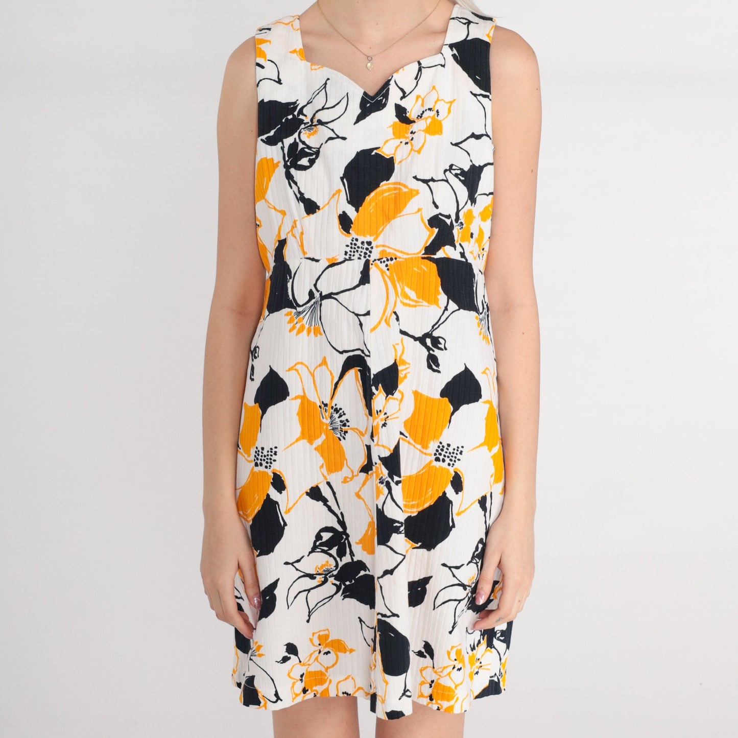 60s Floral Shift Dress White Orange Black Tropical Print Sweetheart Mini Medium M