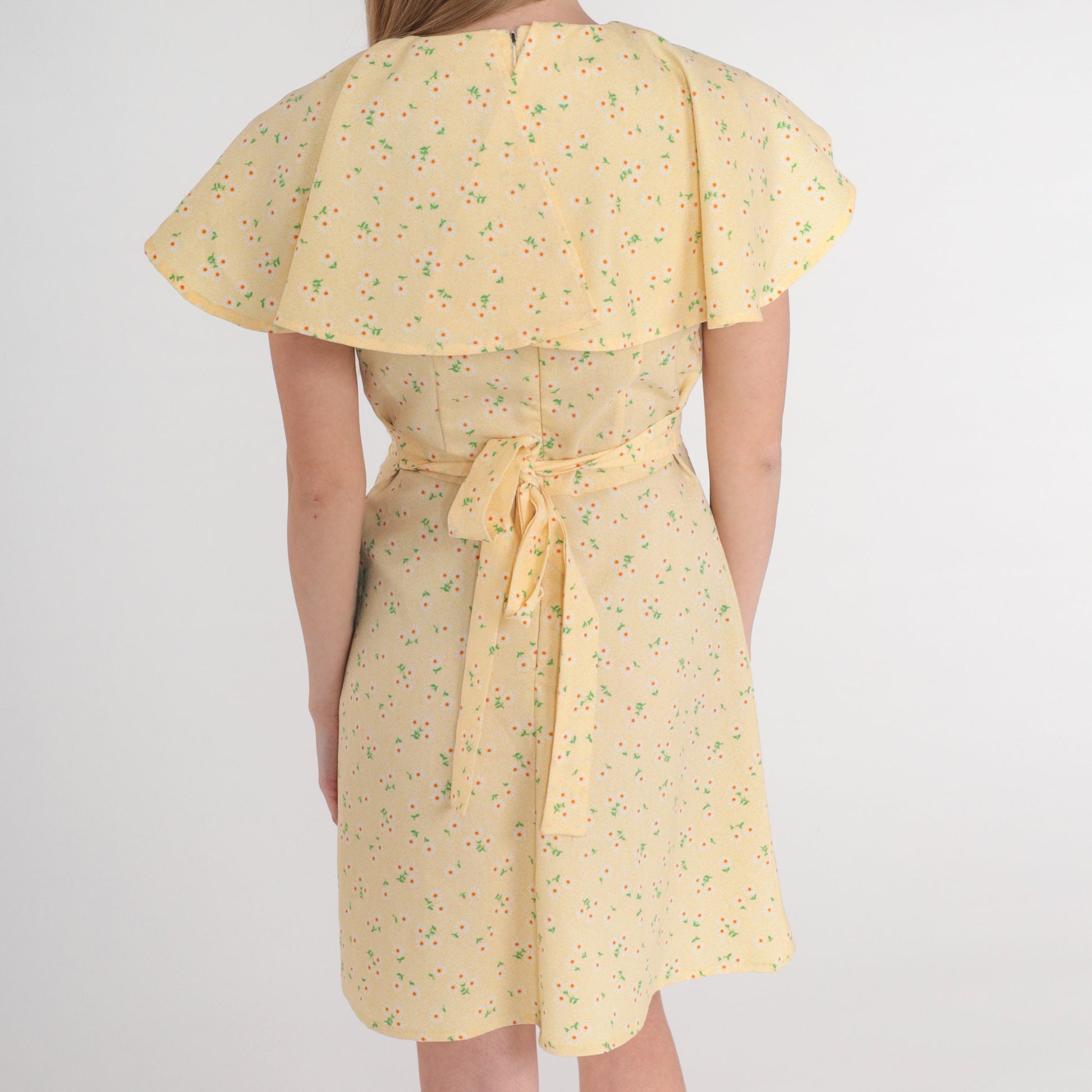 70s Yellow Floral Babydoll Mini Dress Flutter Sleeve Empire Waist Small