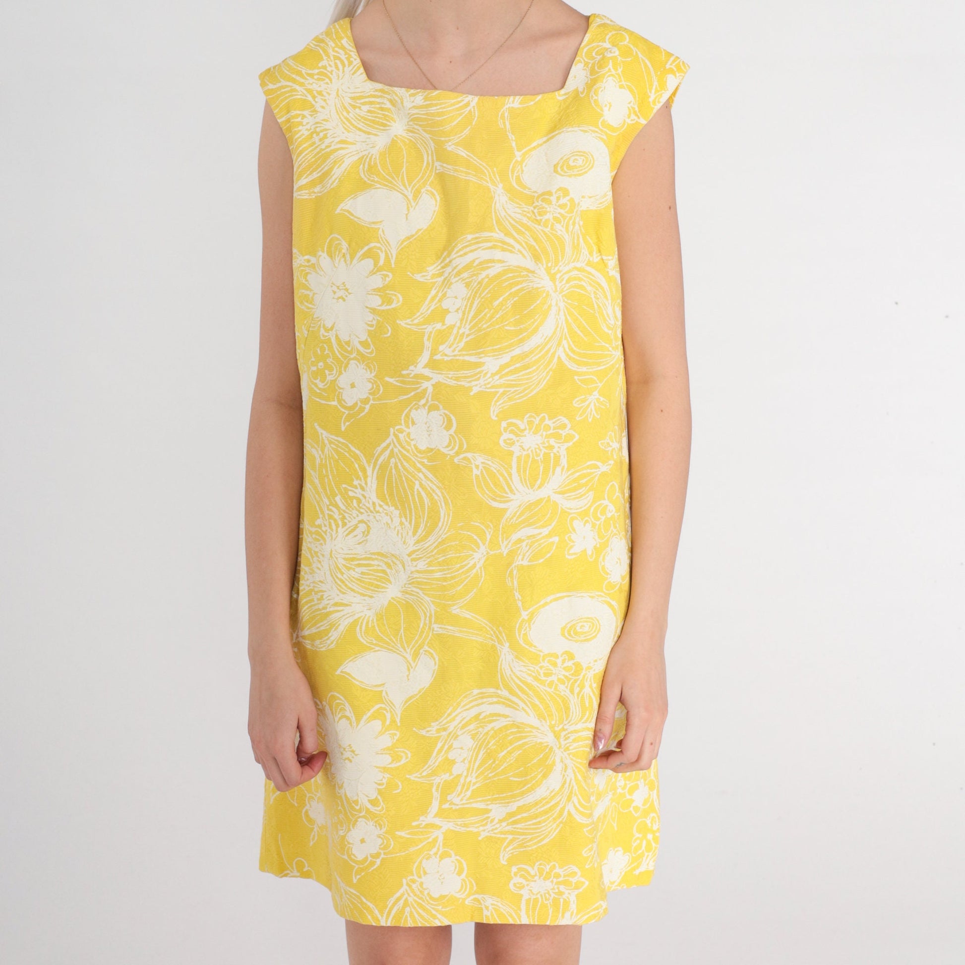 60s Yellow Floral Shift Mini Dress White Print Sleeveless Medium