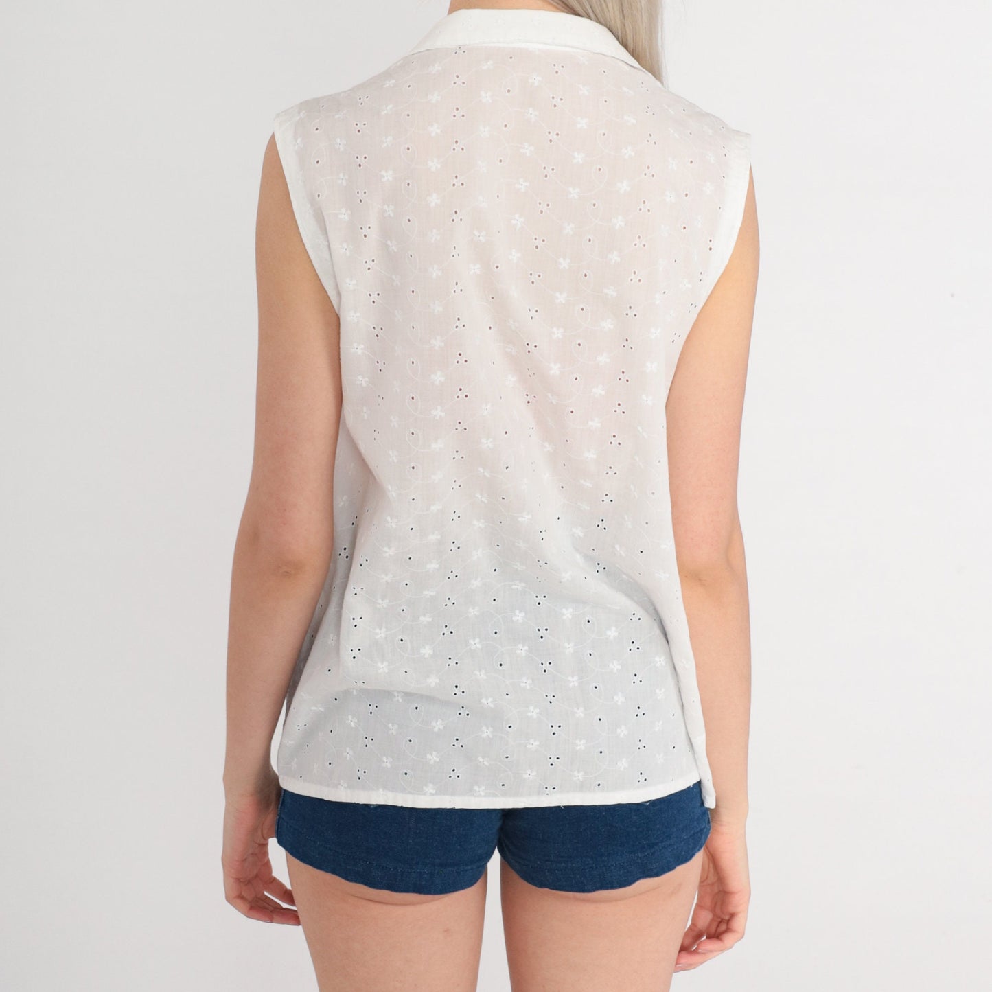 70s White Eyelet Open Front Vest Top Sleeveless Floral Cutout Pockets