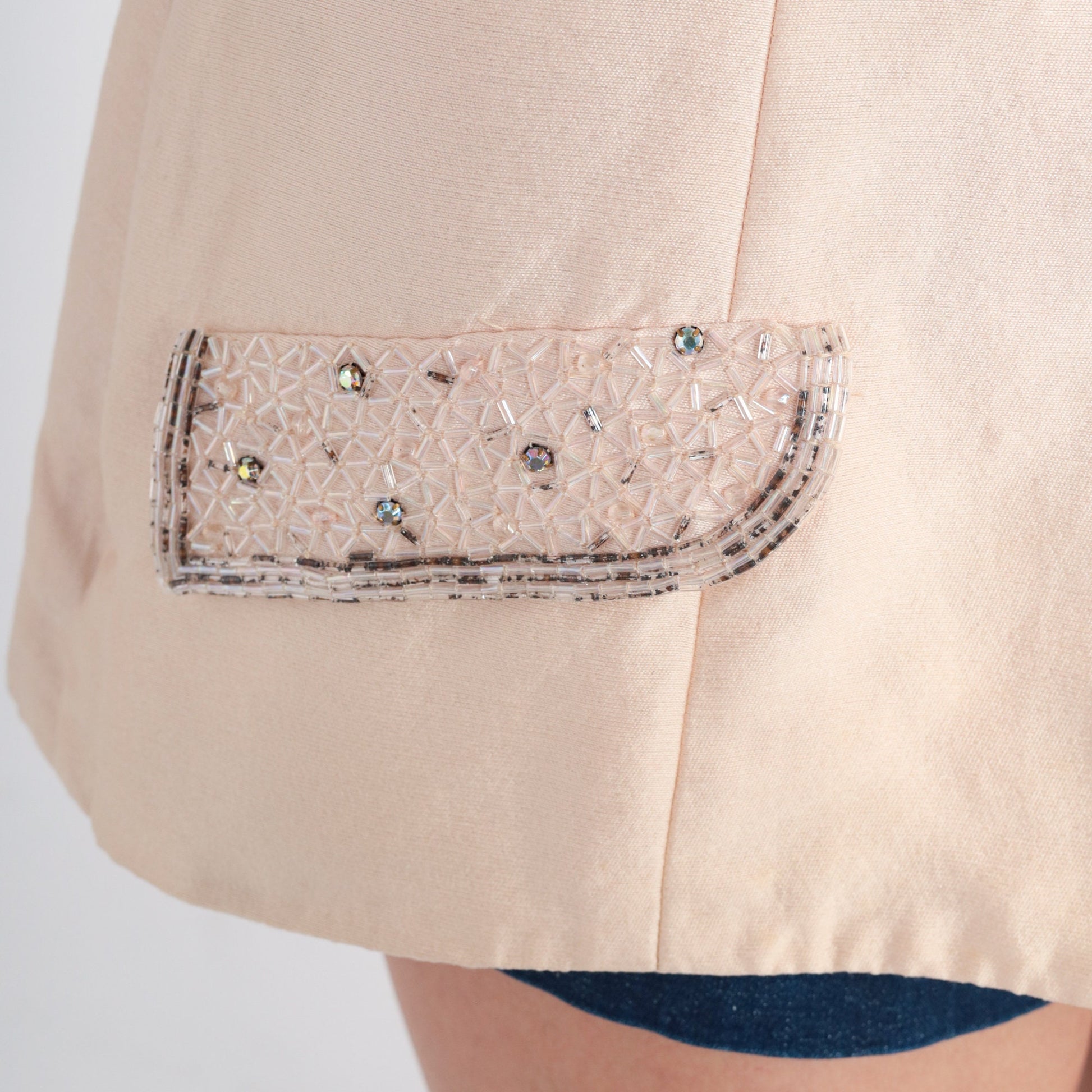 60s Blush Beaded Button-Up Sleeveless Top Medium M