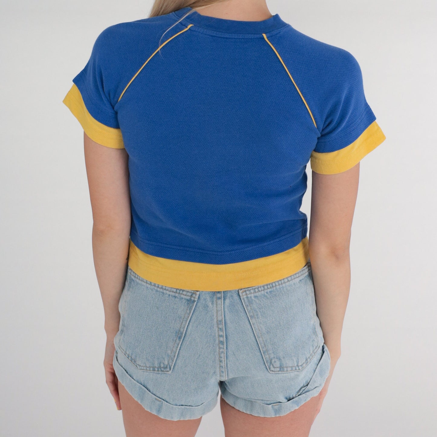 90s Yu-Gi-Oh Crop Top Raglan Graphic Tee Blue Yellow 2XS
