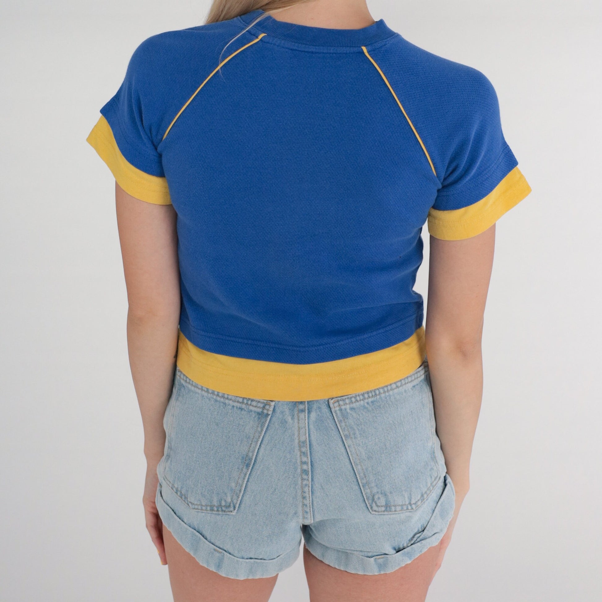 90s Yu-Gi-Oh Crop Top Raglan Graphic Tee Blue Yellow 2XS