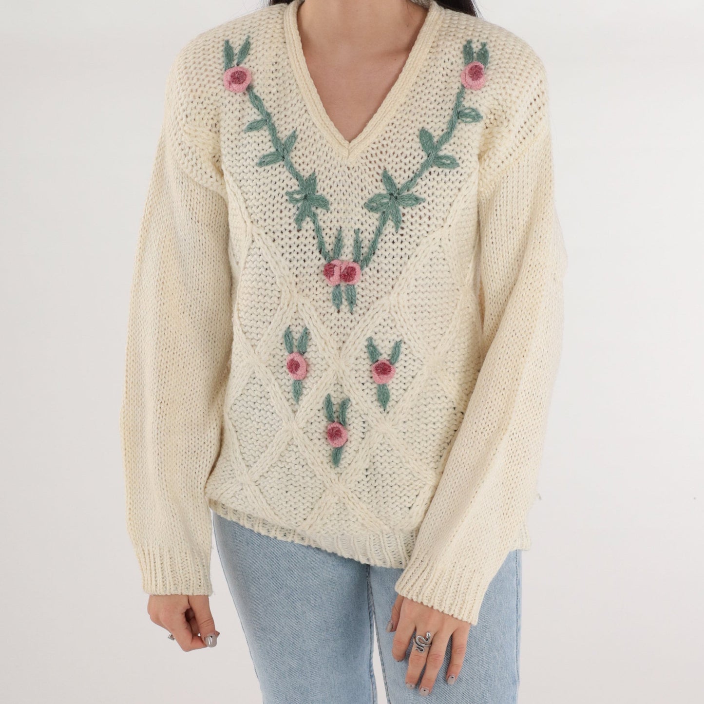 90s Cream Cable Knit Sweater V-Neck Floral Embroidered Pullover Medium