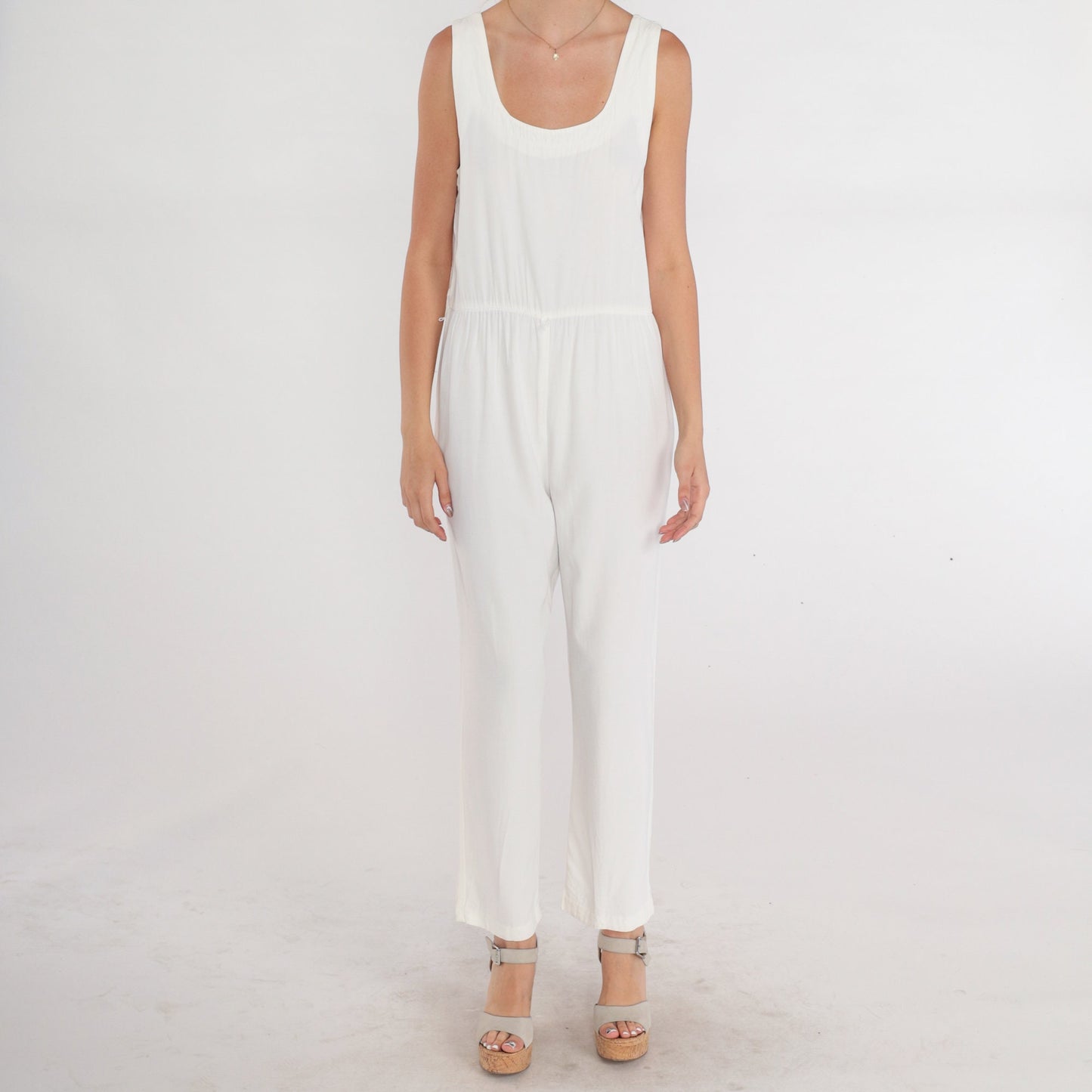 80s White Sleeveless Jumpsuit High Waist Scoop Neck Tapered Small