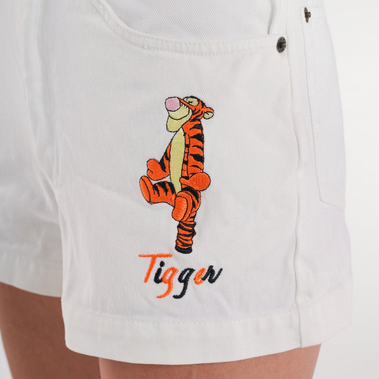 90s Tigger Winnie The Pooh White Denim Shorts High Waisted Embroidered XS