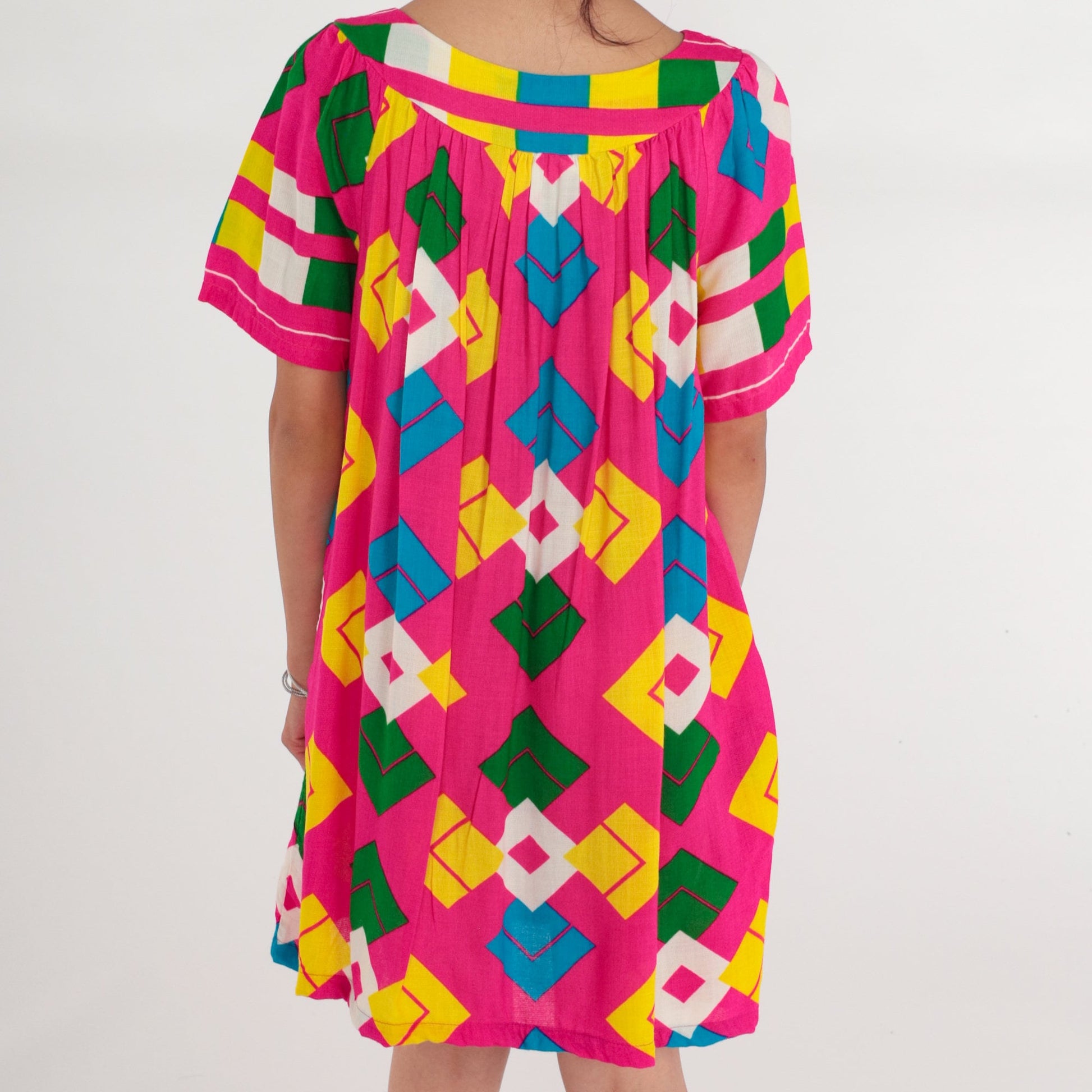 70s Pink Geometric Diamond Print Mini Dress Tent Cut Short Sleeve Large