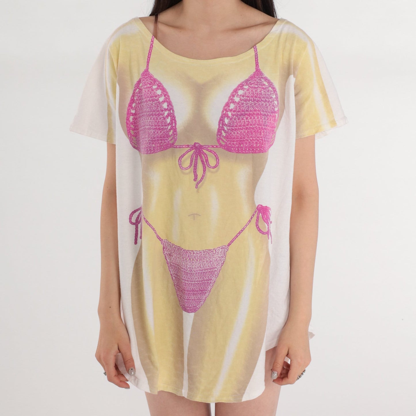 90s Airbrushed Bikini Body Graphic T-Shirt Dress Bird Legs Mini Cotton
